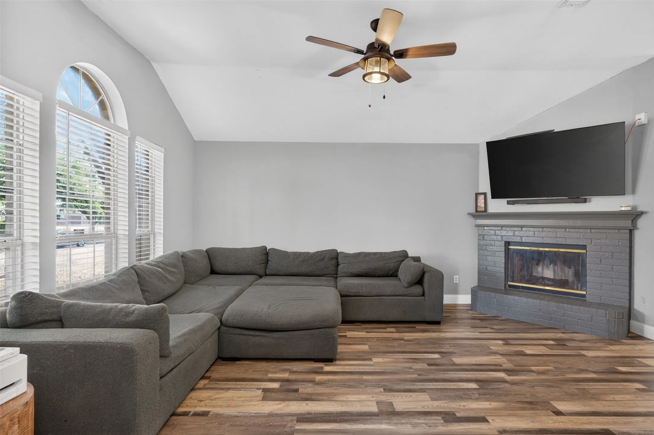 Single Family Residence For Sale in Johnson County , 1150 Marc Street, Burleson, Texas 76028, 3 Bedroom, 2 Bathroom, 2 Garage spaces, 1,662 Sqft, built in 1998, mls#21391495, Real Estate Agent in Burleson, Homes For Sale in Johnson county, Homes For Sale in Burleson, Realtor in Burleson Texas, Real Estate Brokerage Independent Realty Texas, Luminita Cordes Realtor