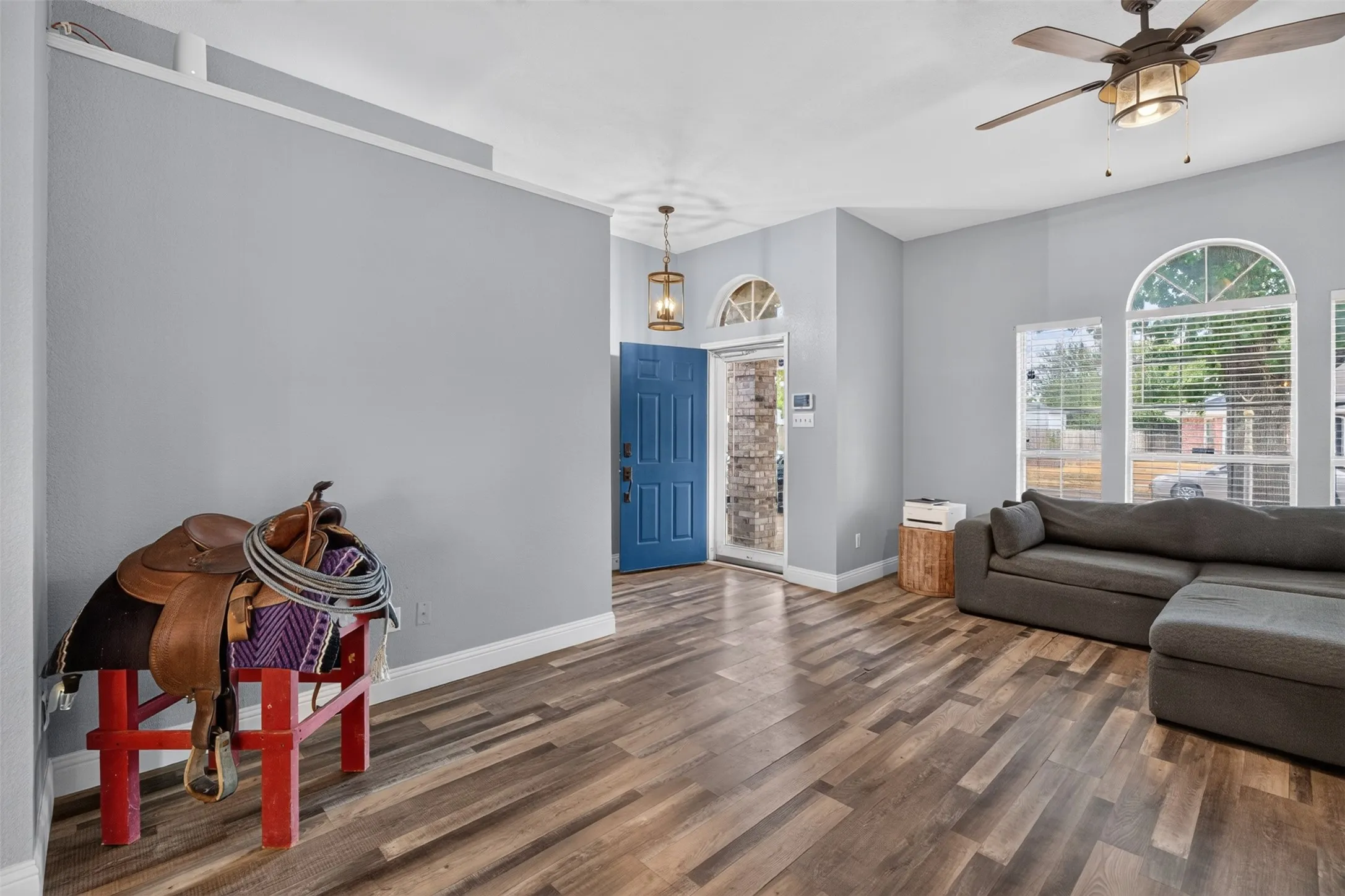 Single Family Residence For Sale in Johnson County , 1150 Marc Street, Burleson, Texas 76028, 3 Bedroom, 2 Bathroom, 2 Garage spaces, 1,662 Sqft, built in 1998, mls#21391495, Real Estate Agent in Burleson, Homes For Sale in Johnson county, Homes For Sale in Burleson, Realtor in Burleson Texas, Real Estate Brokerage Independent Realty Texas, Luminita Cordes Realtor