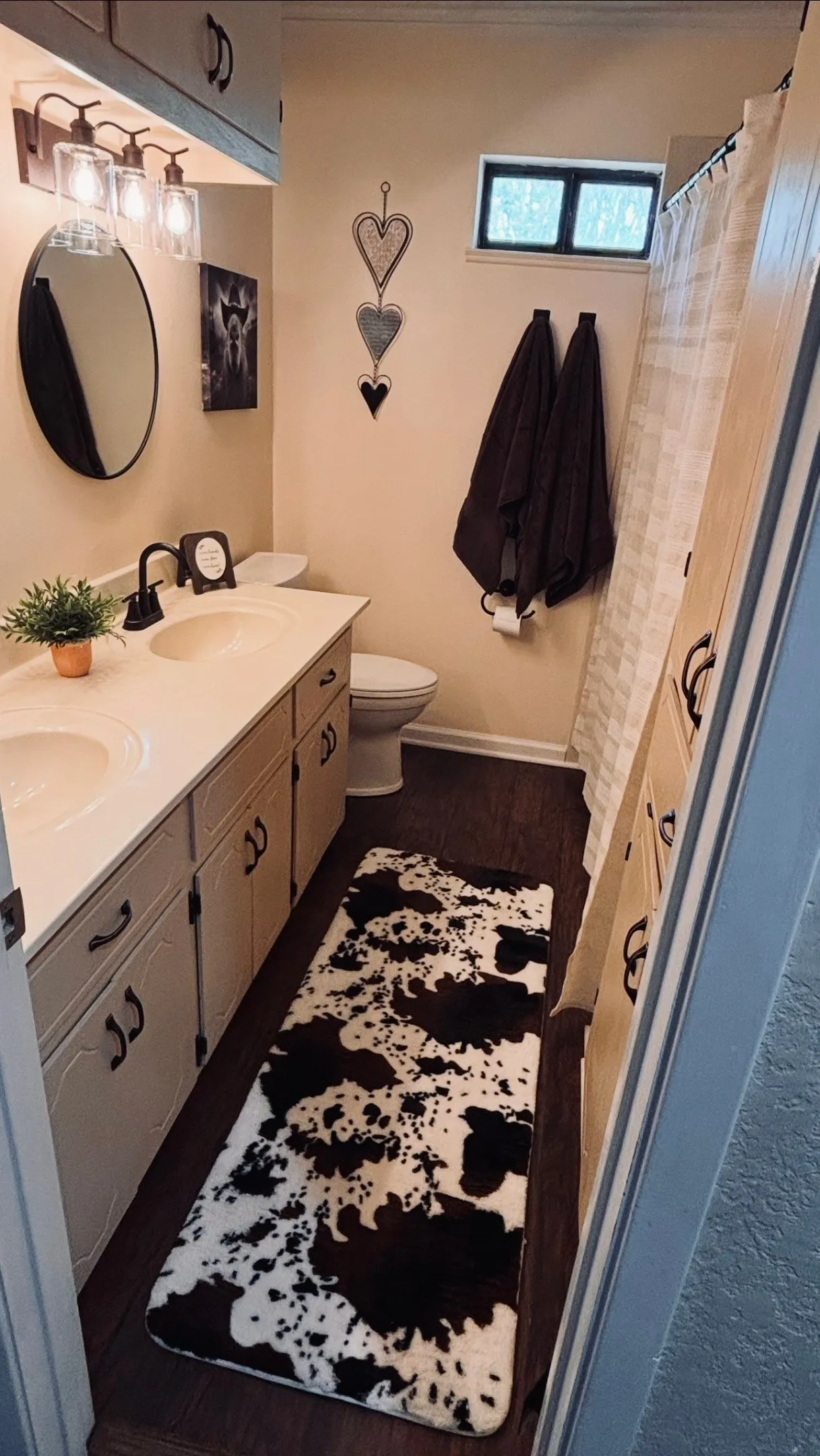Single Family Residence For Sale in Mc Lennan County , 3517 W Moonlight Drive, Waco, Texas 76706, 3 Bedroom, 2 Bathroom, 2 Garage spaces, 1,657 Sqft, built in 1985, mls#21392719, Real Estate Agent in Waco, Homes For Sale in Mc Lennan county, Homes For Sale in Waco, Realtor in Waco Texas, Real Estate Brokerage Independent Realty Texas, Luminita Cordes Realtor