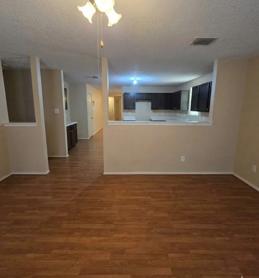 Single Family Residence For Sale in Tarrant County , 4016 German Pointer Way, Fort Worth, Texas 76123, 4 Bedroom, 2 Bathroom, 2 Garage spaces, 2,105 Sqft, built in 2005, mls#21392475, Real Estate Agent in Fort Worth, Homes For Sale in Tarrant county, Homes For Sale in Fort Worth, Realtor in Fort Worth Texas, Real Estate Brokerage Independent Realty Texas, Luminita Cordes Realtor