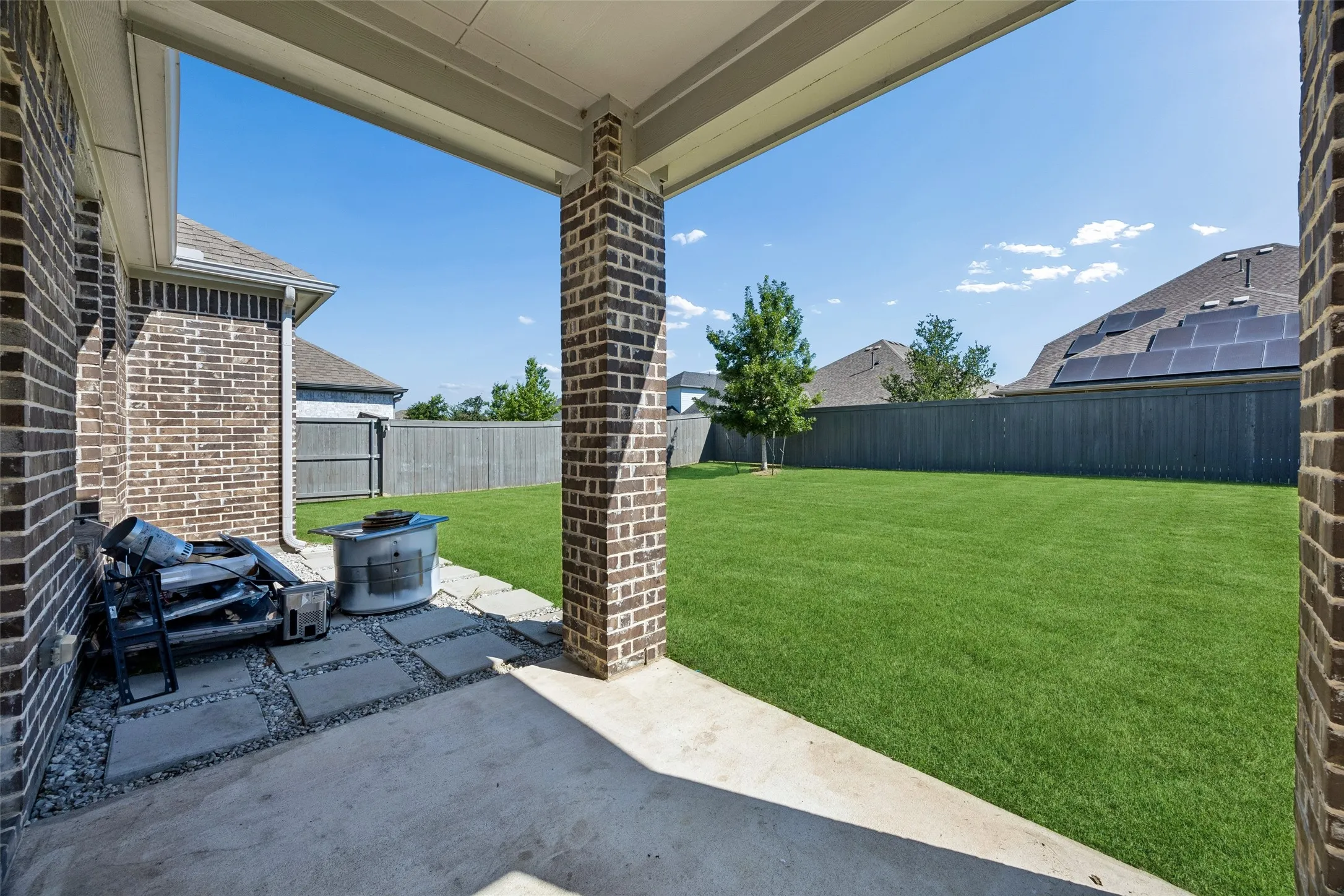 Single Family Residence For Rent in Ellis County , 4306 Lombardy Drive, Venus, Texas 76084, 5 Bedroom, 3 Bathroom, 2 Garage spaces, 2,891 Sqft, built in 2021, mls#21392672, Real Estate Agent in Venus, Homes For Rent in Ellis county, Homes For Rent in Venus, Realtor in Venus Texas, Real Estate Brokerage Independent Realty Texas, Luminita Cordes Realtor