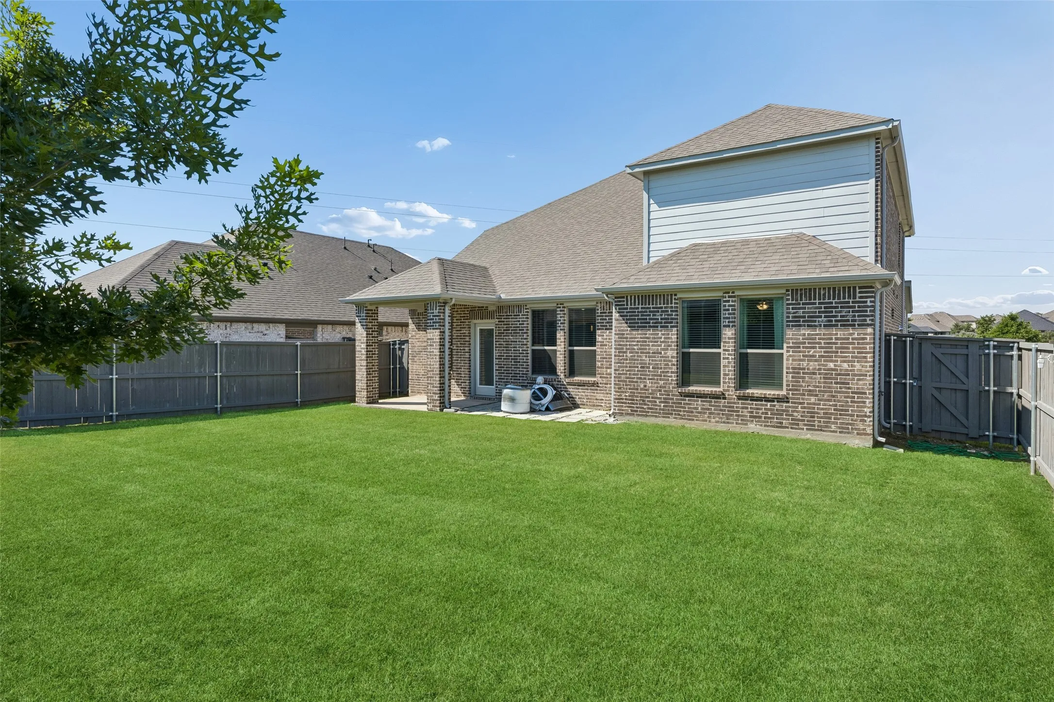 Single Family Residence For Rent in Ellis County , 4306 Lombardy Drive, Venus, Texas 76084, 5 Bedroom, 3 Bathroom, 2 Garage spaces, 2,891 Sqft, built in 2021, mls#21392672, Real Estate Agent in Venus, Homes For Rent in Ellis county, Homes For Rent in Venus, Realtor in Venus Texas, Real Estate Brokerage Independent Realty Texas, Luminita Cordes Realtor