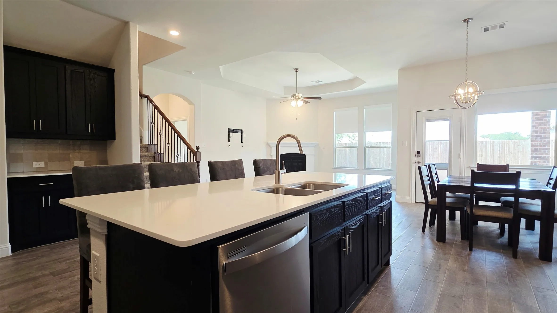 Single Family Residence For Rent in Collin County , 2932 Log Cabin Drive, Celina, Texas 75009, 5 Bedroom, 3 Bathroom, 2 Garage spaces, 2,499 Sqft, built in 2021, mls#21392730, Real Estate Agent in Celina, Homes For Rent in Collin county, Homes For Rent in Celina, Realtor in Celina Texas, Real Estate Brokerage Independent Realty Texas, Luminita Cordes Realtor