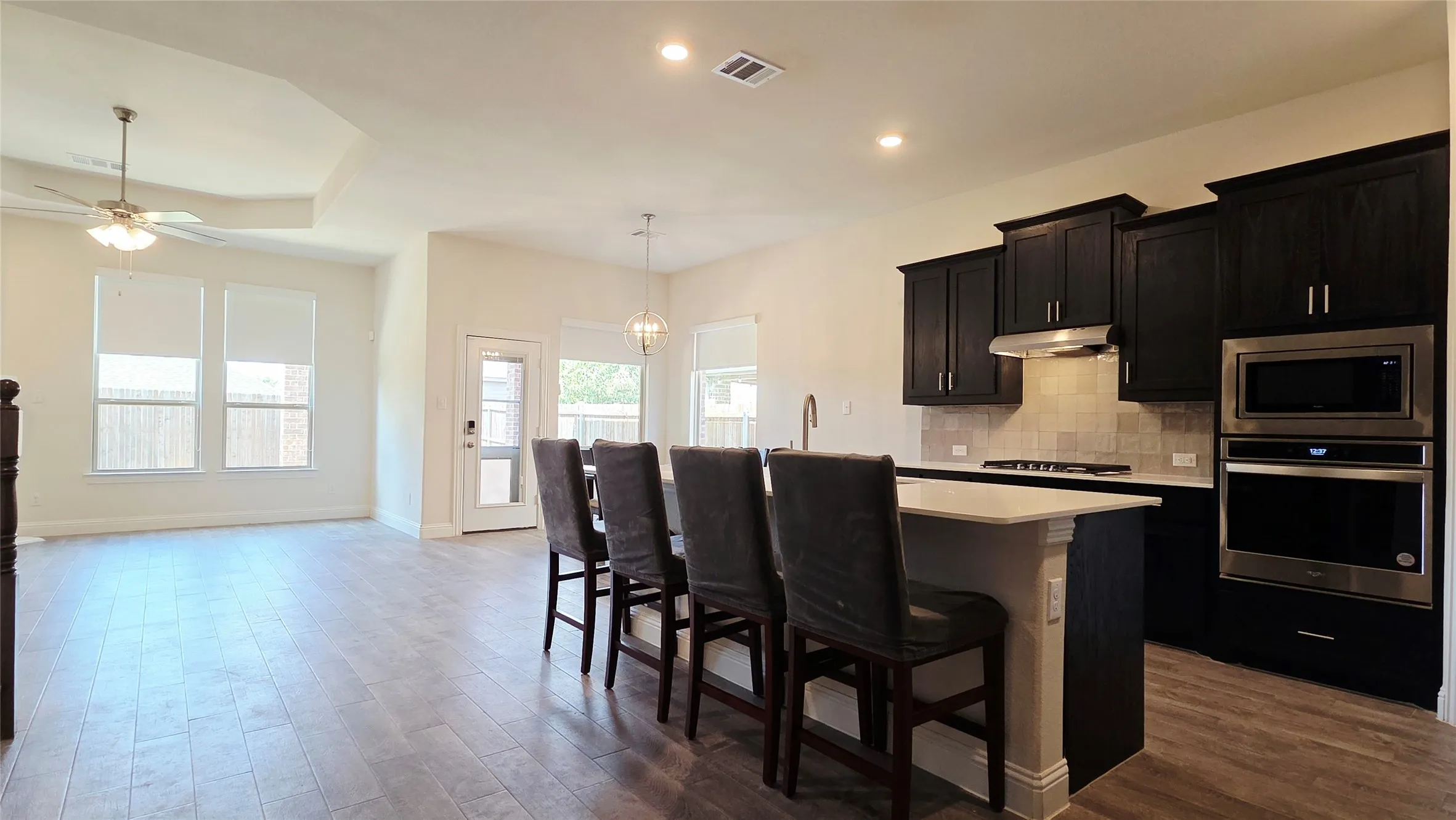 Single Family Residence For Rent in Collin County , 2932 Log Cabin Drive, Celina, Texas 75009, 5 Bedroom, 3 Bathroom, 2 Garage spaces, 2,499 Sqft, built in 2021, mls#21392730, Real Estate Agent in Celina, Homes For Rent in Collin county, Homes For Rent in Celina, Realtor in Celina Texas, Real Estate Brokerage Independent Realty Texas, Luminita Cordes Realtor