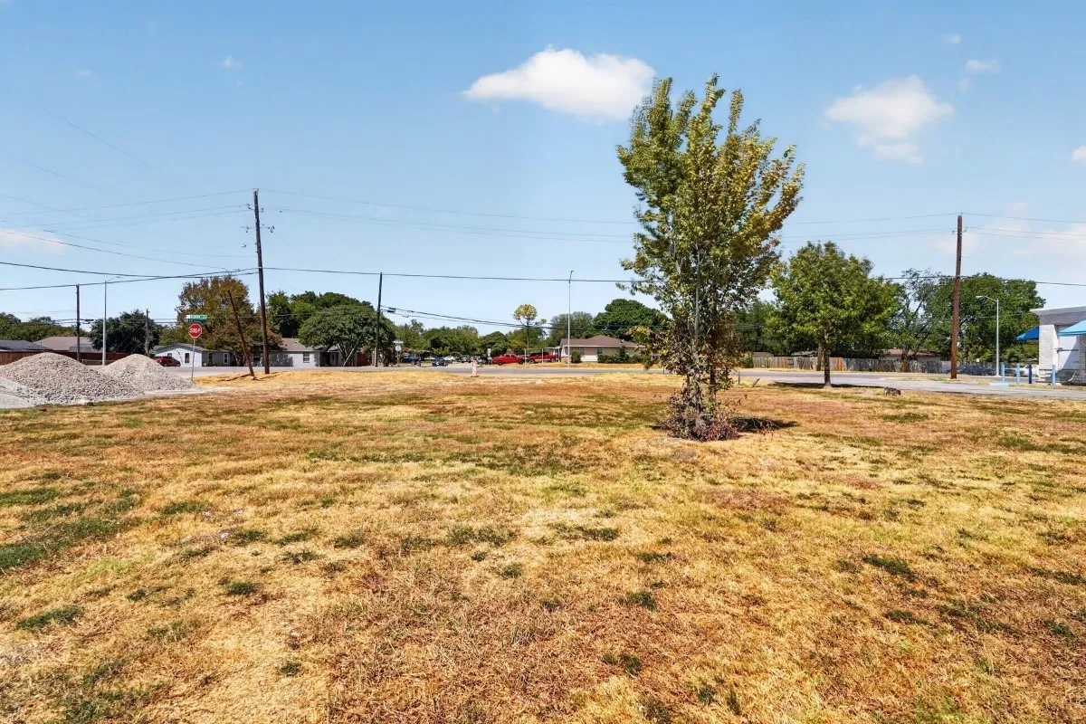 Unimproved Land For Sale in Dallas County , 2648 W Scyene Road, Mesquite, Texas 75149, 0, 0, Garage spaces, 0 Sqft, built in 0, mls#21392355, Real Estate Agent in Mesquite, Homes For Sale in Dallas county, Homes For Sale in Mesquite, Realtor in Mesquite Texas, Real Estate Brokerage Independent Realty Texas, Luminita Cordes Realtor