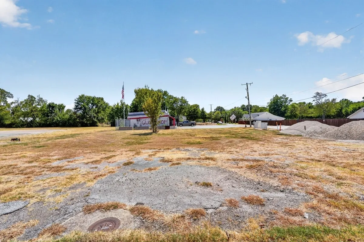 Unimproved Land For Sale in Dallas County , 2648 W Scyene Road, Mesquite, Texas 75149, 0, 0, Garage spaces, 0 Sqft, built in 0, mls#21392355, Real Estate Agent in Mesquite, Homes For Sale in Dallas county, Homes For Sale in Mesquite, Realtor in Mesquite Texas, Real Estate Brokerage Independent Realty Texas, Luminita Cordes Realtor