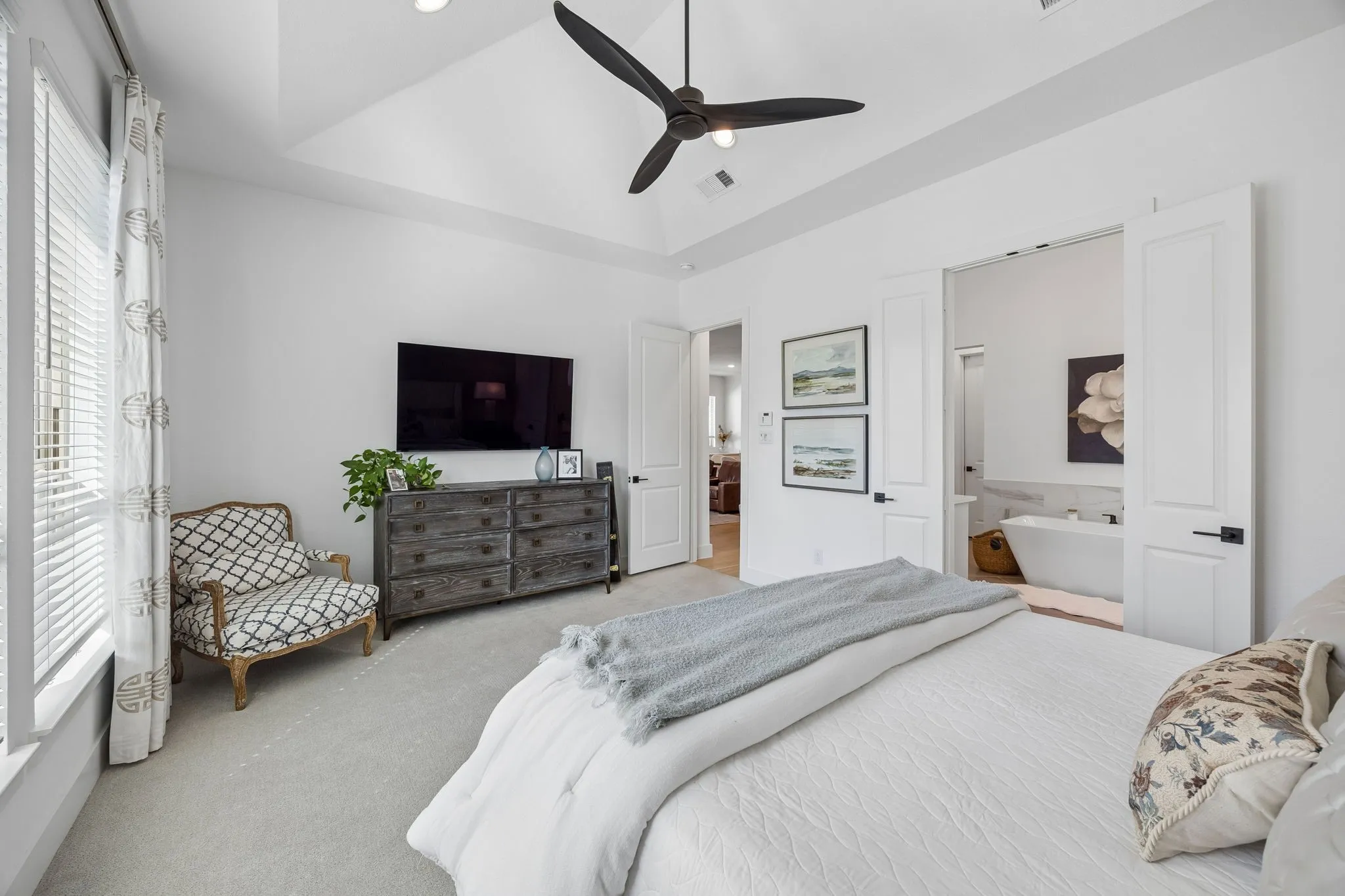 Single Family Residence For Sale in Denton County , 8424 Wembley, The Colony, Texas 75056, 4 Bedroom, 4 Bathroom, 3 Garage spaces, 2,549 Sqft, built in 2022, mls#21392751, Real Estate Agent in The Colony, Homes For Sale in Denton county, Homes For Sale in The Colony, Realtor in The Colony Texas, Real Estate Brokerage Independent Realty Texas, Luminita Cordes Realtor