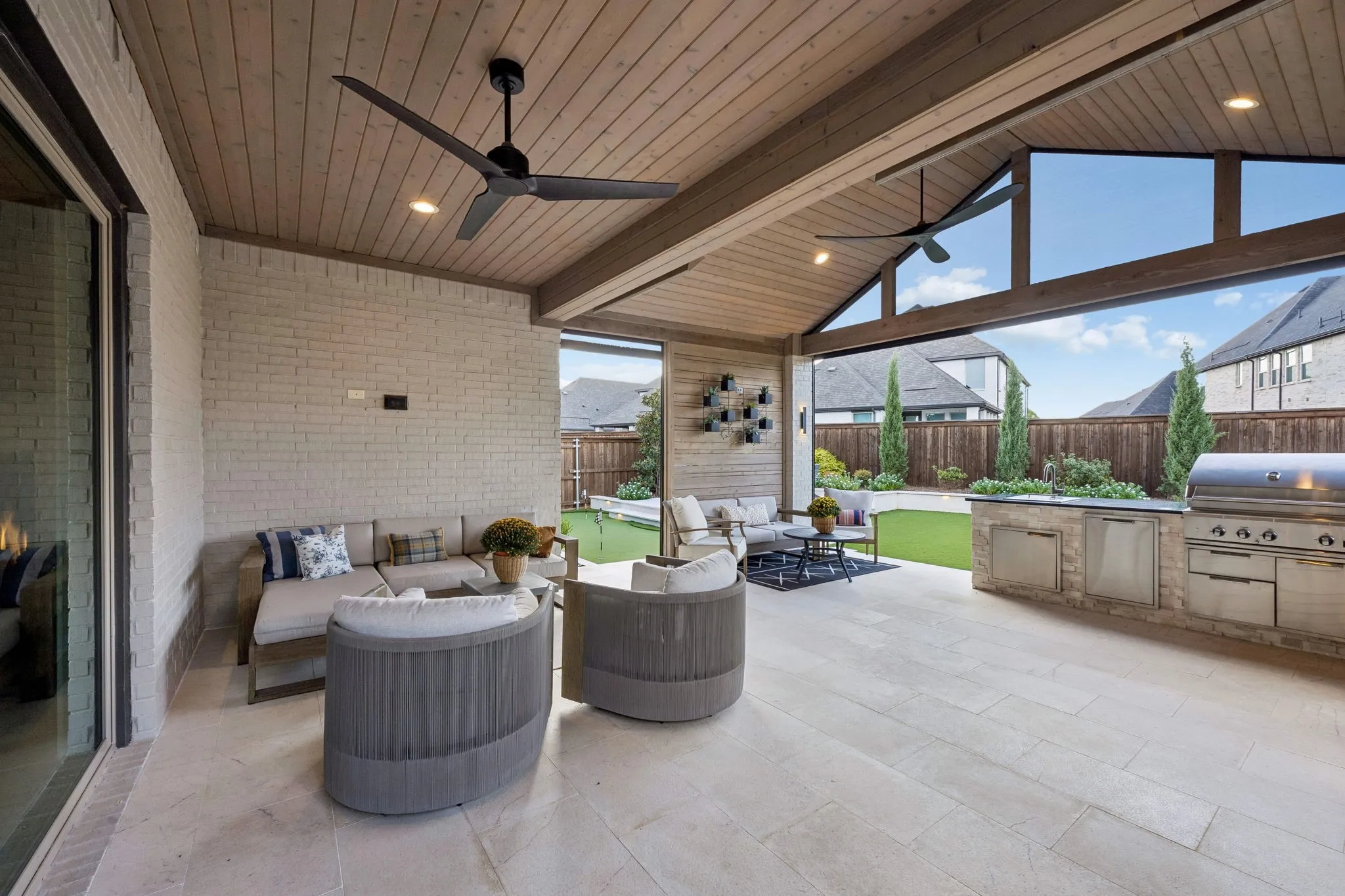 Single Family Residence For Sale in Denton County , 8424 Wembley, The Colony, Texas 75056, 4 Bedroom, 4 Bathroom, 3 Garage spaces, 2,549 Sqft, built in 2022, mls#21392751, Real Estate Agent in The Colony, Homes For Sale in Denton county, Homes For Sale in The Colony, Realtor in The Colony Texas, Real Estate Brokerage Independent Realty Texas, Luminita Cordes Realtor
