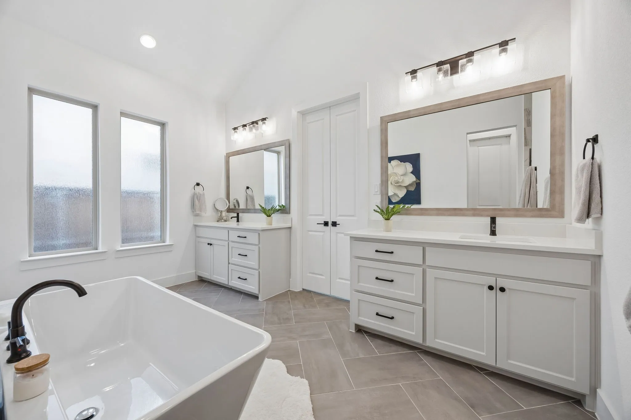 Single Family Residence For Sale in Denton County , 8424 Wembley, The Colony, Texas 75056, 4 Bedroom, 4 Bathroom, 3 Garage spaces, 2,549 Sqft, built in 2022, mls#21392751, Real Estate Agent in The Colony, Homes For Sale in Denton county, Homes For Sale in The Colony, Realtor in The Colony Texas, Real Estate Brokerage Independent Realty Texas, Luminita Cordes Realtor