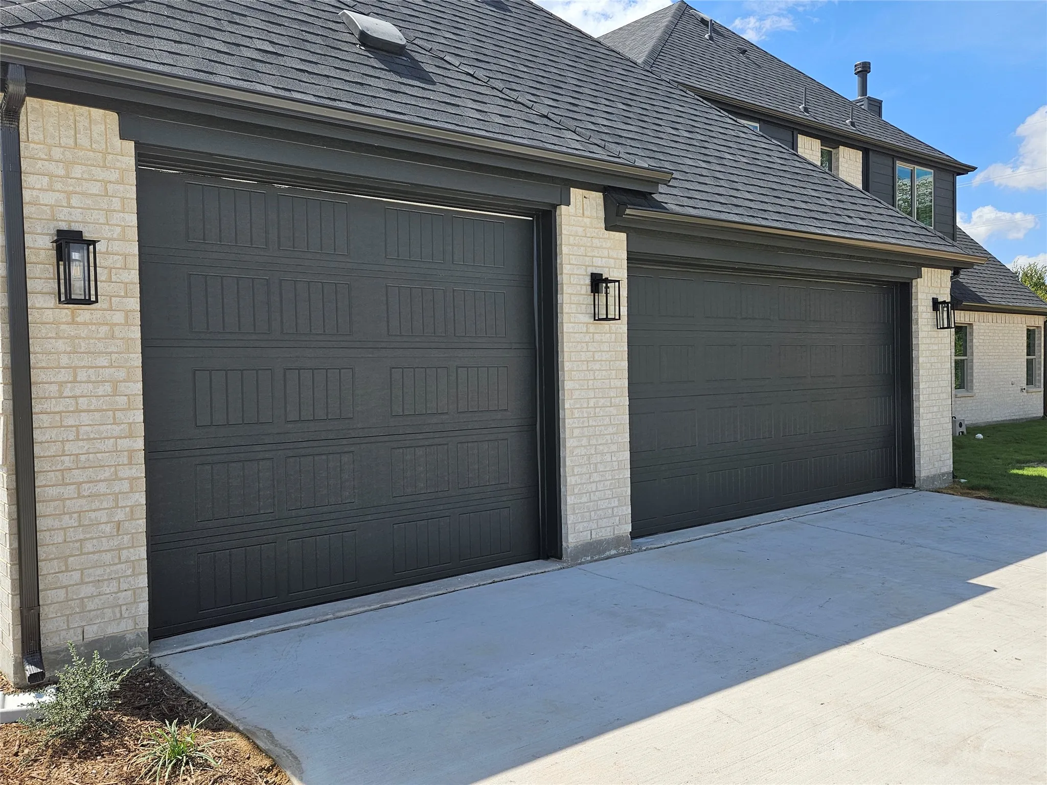 Single Family Residence For Sale in Grayson County , 3204 Windmill Road, Van Alstyne, Texas 75495, 5 Bedroom, 4 Bathroom, 6 Garage spaces, 3,628 Sqft, built in 2026, mls#21392752, Real Estate Agent in Van Alstyne, Homes For Sale in Grayson county, Homes For Sale in Van Alstyne, Realtor in Van Alstyne Texas, Real Estate Brokerage Independent Realty Texas, Luminita Cordes Realtor