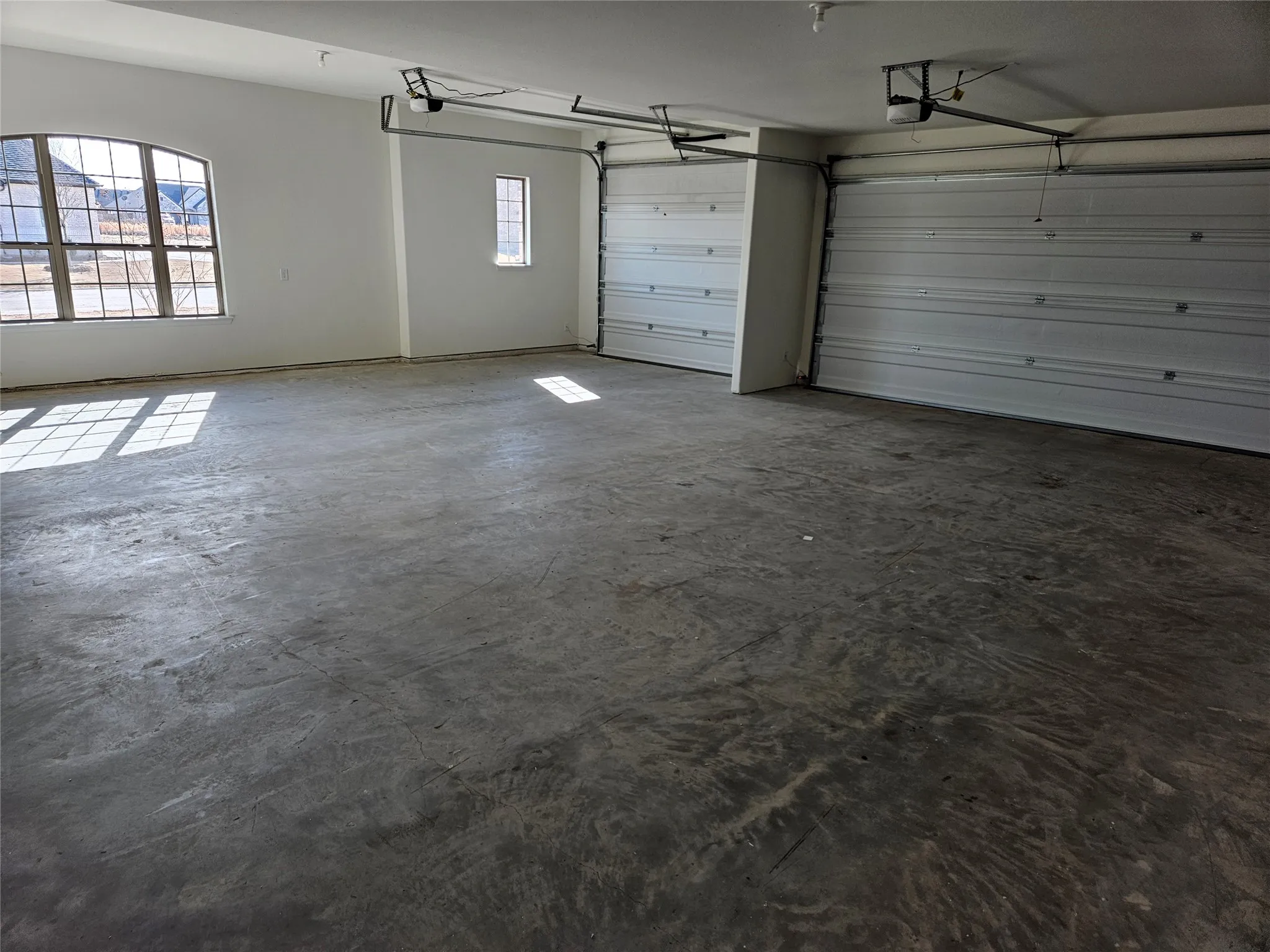 Single Family Residence For Sale in Grayson County , 3204 Windmill Road, Van Alstyne, Texas 75495, 5 Bedroom, 4 Bathroom, 6 Garage spaces, 3,628 Sqft, built in 2026, mls#21392752, Real Estate Agent in Van Alstyne, Homes For Sale in Grayson county, Homes For Sale in Van Alstyne, Realtor in Van Alstyne Texas, Real Estate Brokerage Independent Realty Texas, Luminita Cordes Realtor