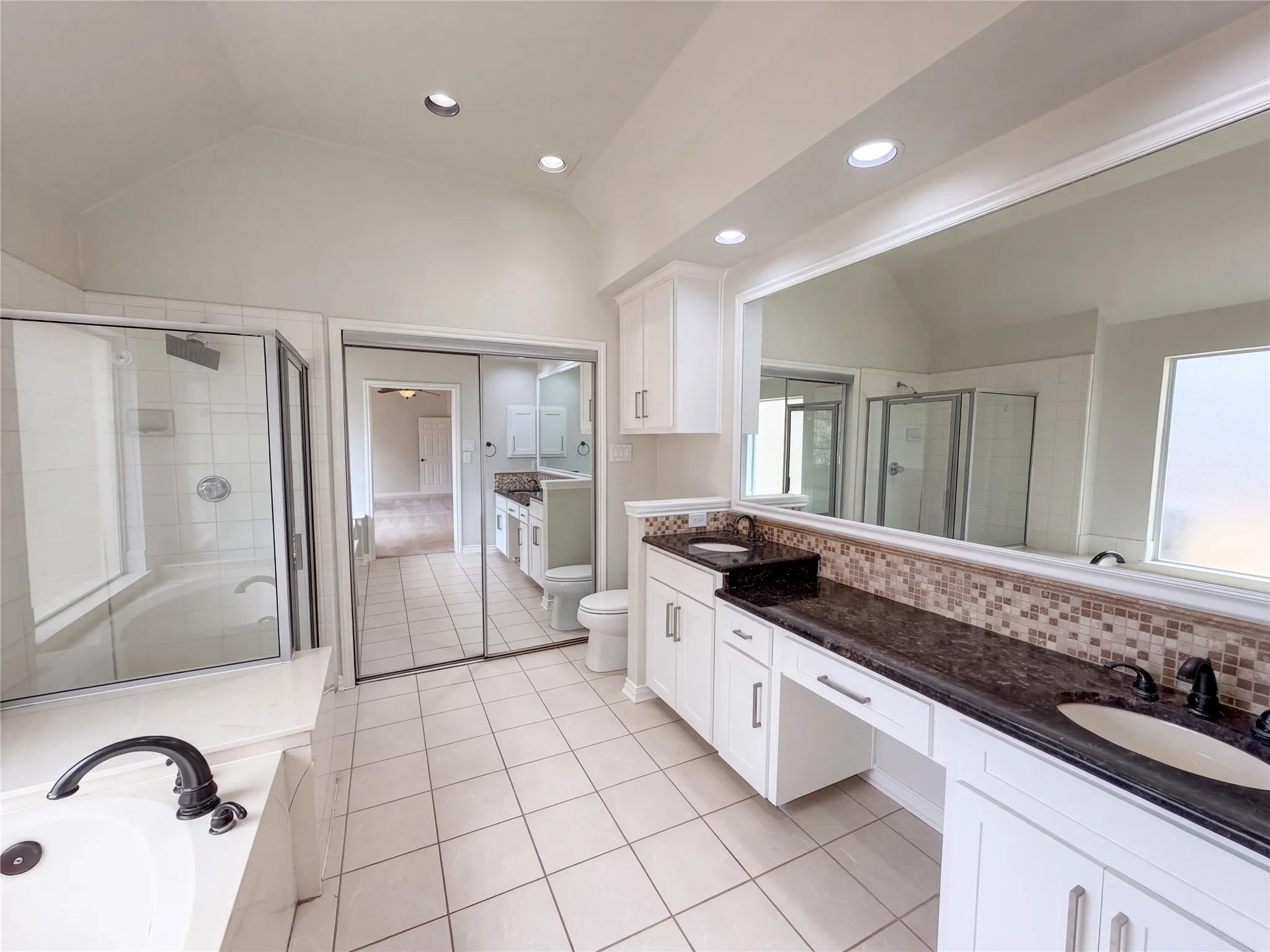 Single Family Residence For Sale in Dallas County , 8703 Stonecrest Drive, Irving, Texas 75063, 3 Bedroom, 2 Bathroom, 2 Garage spaces, 1,626 Sqft, built in 1993, mls#21390996, Real Estate Agent in Irving, Homes For Sale in Dallas county, Homes For Sale in Irving, Realtor in Irving Texas, Real Estate Brokerage Independent Realty Texas, Luminita Cordes Realtor
