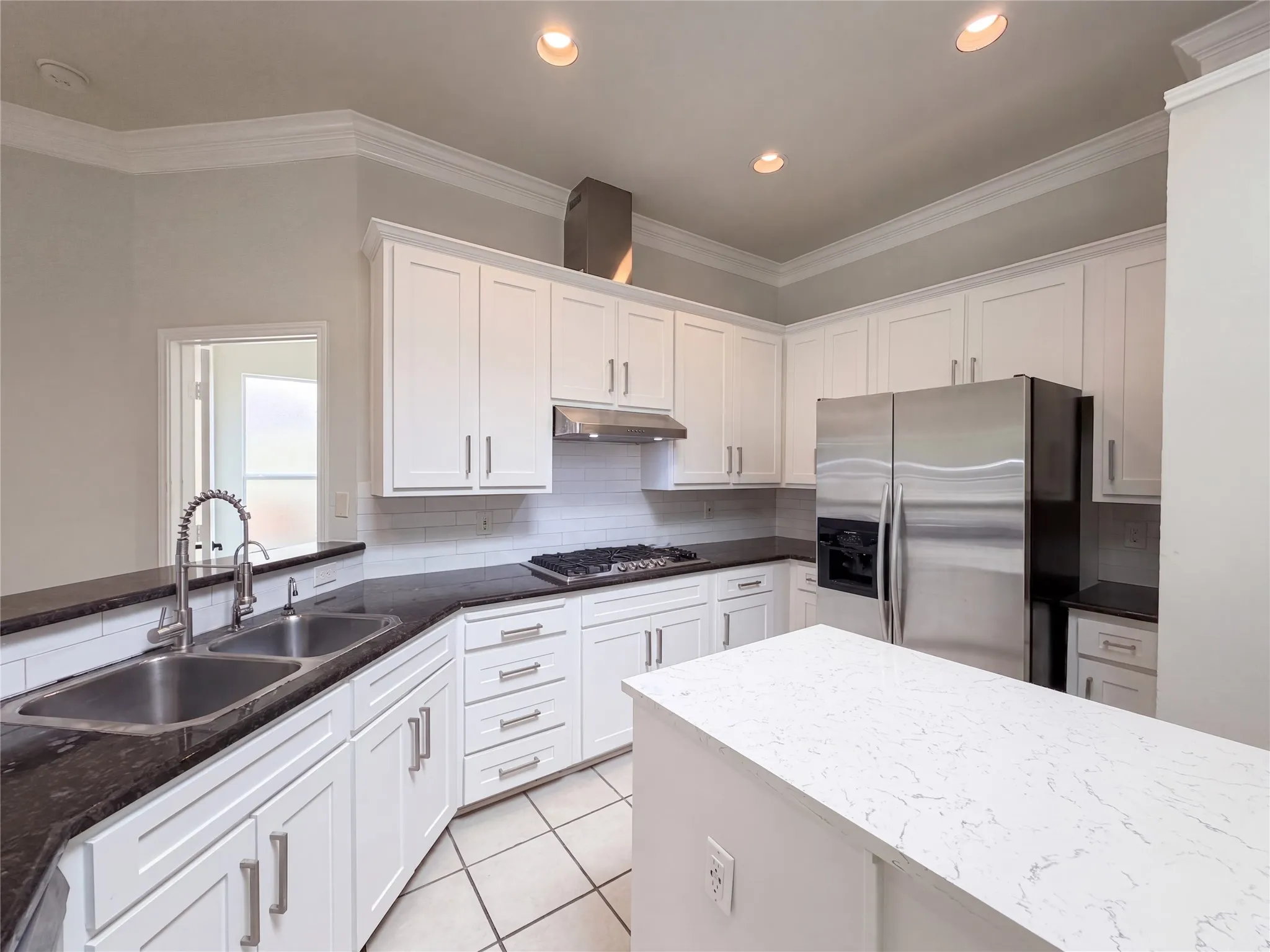 Single Family Residence For Sale in Dallas County , 8703 Stonecrest Drive, Irving, Texas 75063, 3 Bedroom, 2 Bathroom, 2 Garage spaces, 1,626 Sqft, built in 1993, mls#21390996, Real Estate Agent in Irving, Homes For Sale in Dallas county, Homes For Sale in Irving, Realtor in Irving Texas, Real Estate Brokerage Independent Realty Texas, Luminita Cordes Realtor
