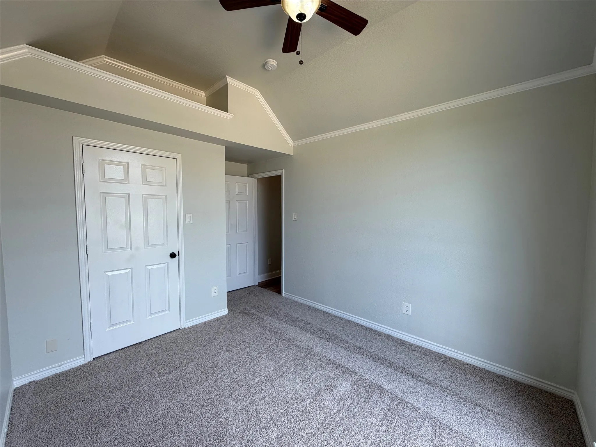Single Family Residence For Sale in Dallas County , 8703 Stonecrest Drive, Irving, Texas 75063, 3 Bedroom, 2 Bathroom, 2 Garage spaces, 1,626 Sqft, built in 1993, mls#21390996, Real Estate Agent in Irving, Homes For Sale in Dallas county, Homes For Sale in Irving, Realtor in Irving Texas, Real Estate Brokerage Independent Realty Texas, Luminita Cordes Realtor