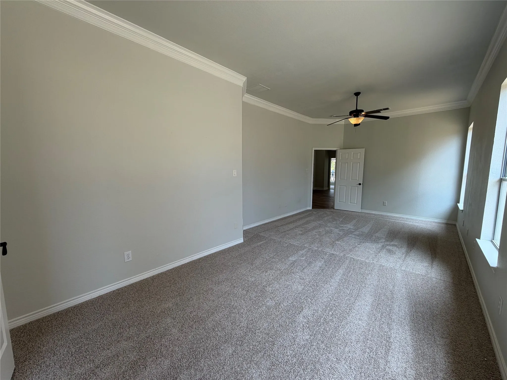 Single Family Residence For Sale in Dallas County , 8703 Stonecrest Drive, Irving, Texas 75063, 3 Bedroom, 2 Bathroom, 2 Garage spaces, 1,626 Sqft, built in 1993, mls#21390996, Real Estate Agent in Irving, Homes For Sale in Dallas county, Homes For Sale in Irving, Realtor in Irving Texas, Real Estate Brokerage Independent Realty Texas, Luminita Cordes Realtor