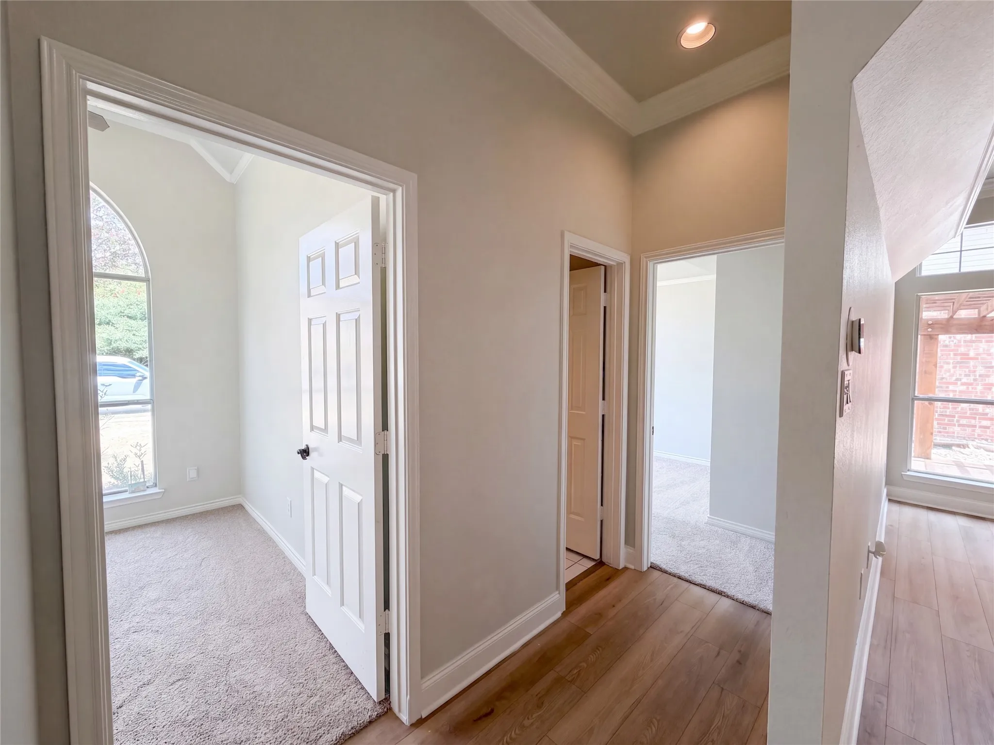Single Family Residence For Sale in Dallas County , 8703 Stonecrest Drive, Irving, Texas 75063, 3 Bedroom, 2 Bathroom, 2 Garage spaces, 1,626 Sqft, built in 1993, mls#21390996, Real Estate Agent in Irving, Homes For Sale in Dallas county, Homes For Sale in Irving, Realtor in Irving Texas, Real Estate Brokerage Independent Realty Texas, Luminita Cordes Realtor