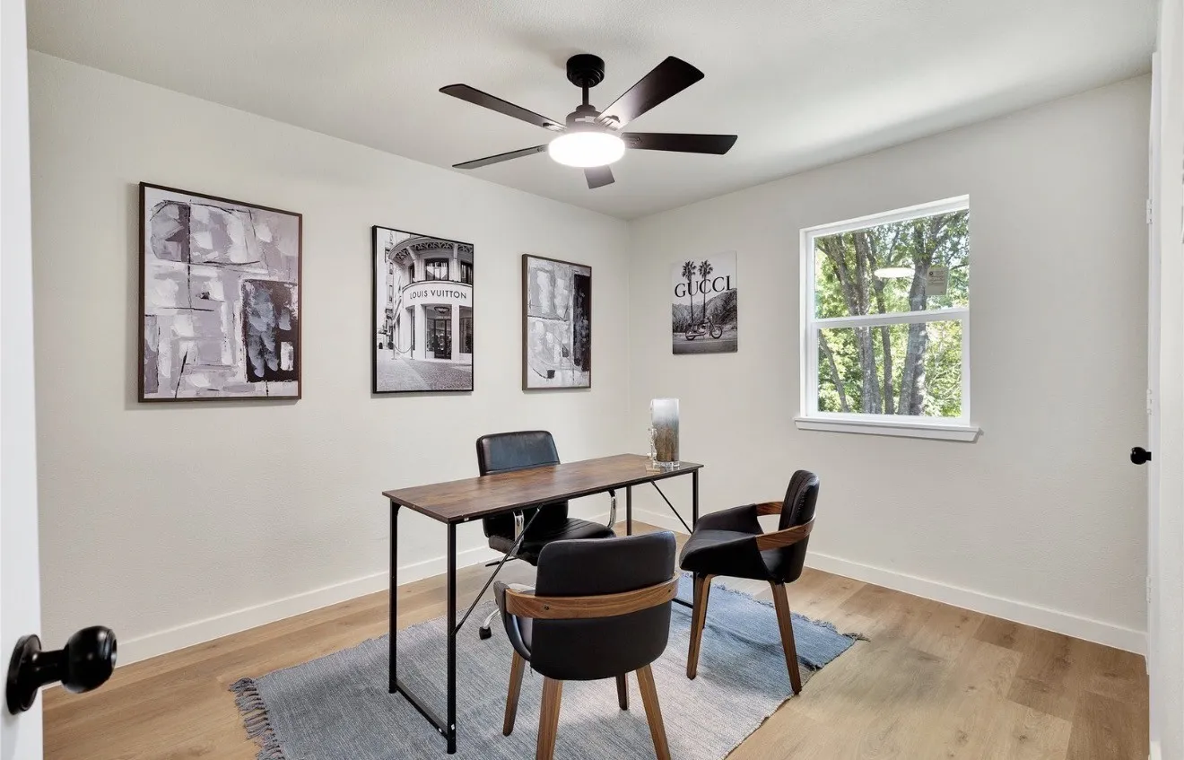 Single Family Residence For Sale in Collin County , 203 Broad Street, Mc Kinney, Texas 75069, 3 Bedroom, 2 Bathroom, Garage spaces, 1,200 Sqft, built in 1959, mls#21392764, Real Estate Agent in Mc Kinney, Homes For Sale in Collin county, Homes For Sale in Mc Kinney, Realtor in Mc Kinney Texas, Real Estate Brokerage Independent Realty Texas, Luminita Cordes Realtor