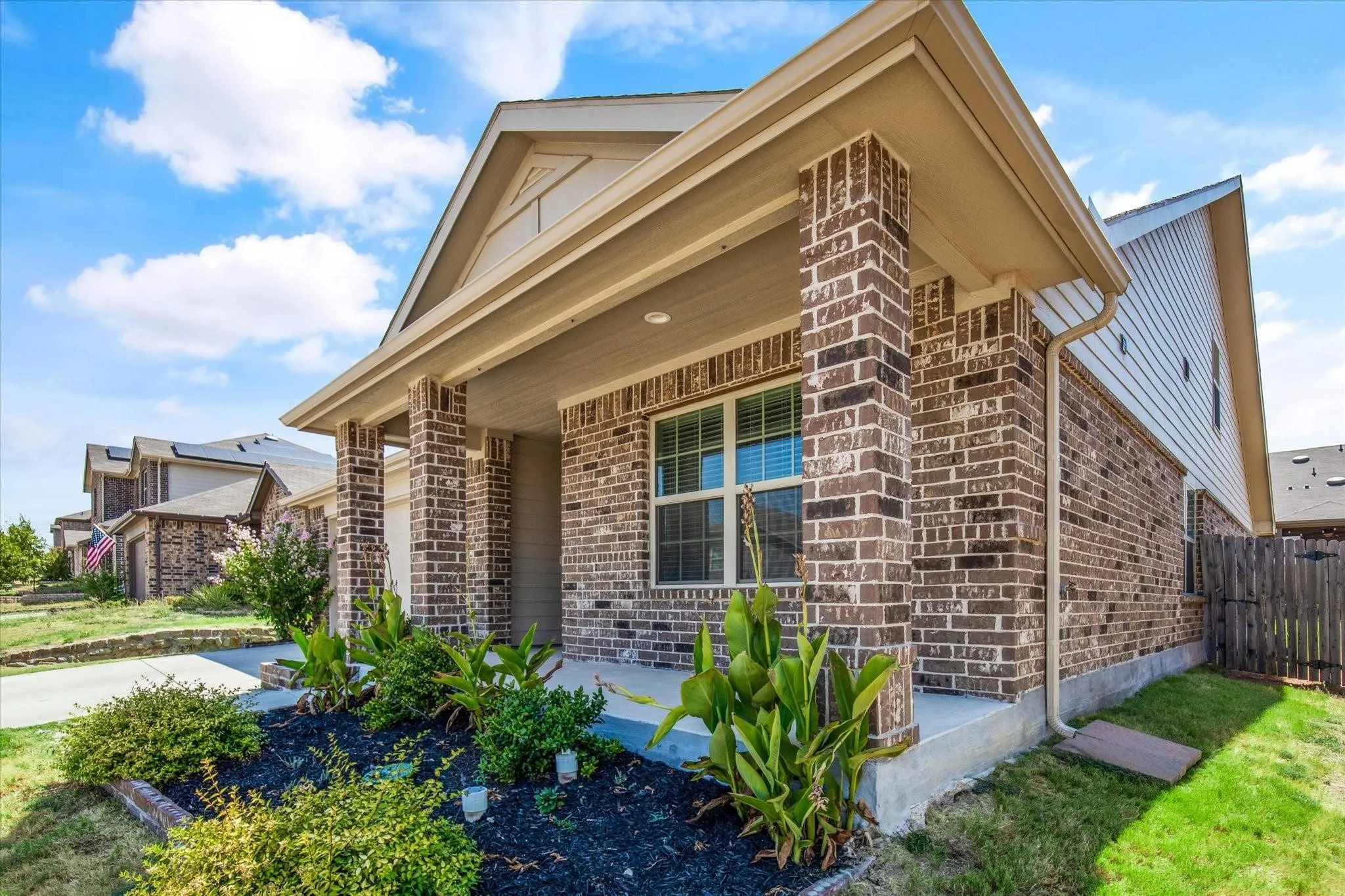 Single Family Residence For Sale in Tarrant County , 2929 Spotted Fawn Drive, Fort Worth, Texas 76108, 4 Bedroom, 3 Bathroom, 2 Garage spaces, 3,046 Sqft, built in 2019, mls#21386514, Real Estate Agent in Fort Worth, Homes For Sale in Tarrant county, Homes For Sale in Fort Worth, Realtor in Fort Worth Texas, Real Estate Brokerage Independent Realty Texas, Luminita Cordes Realtor