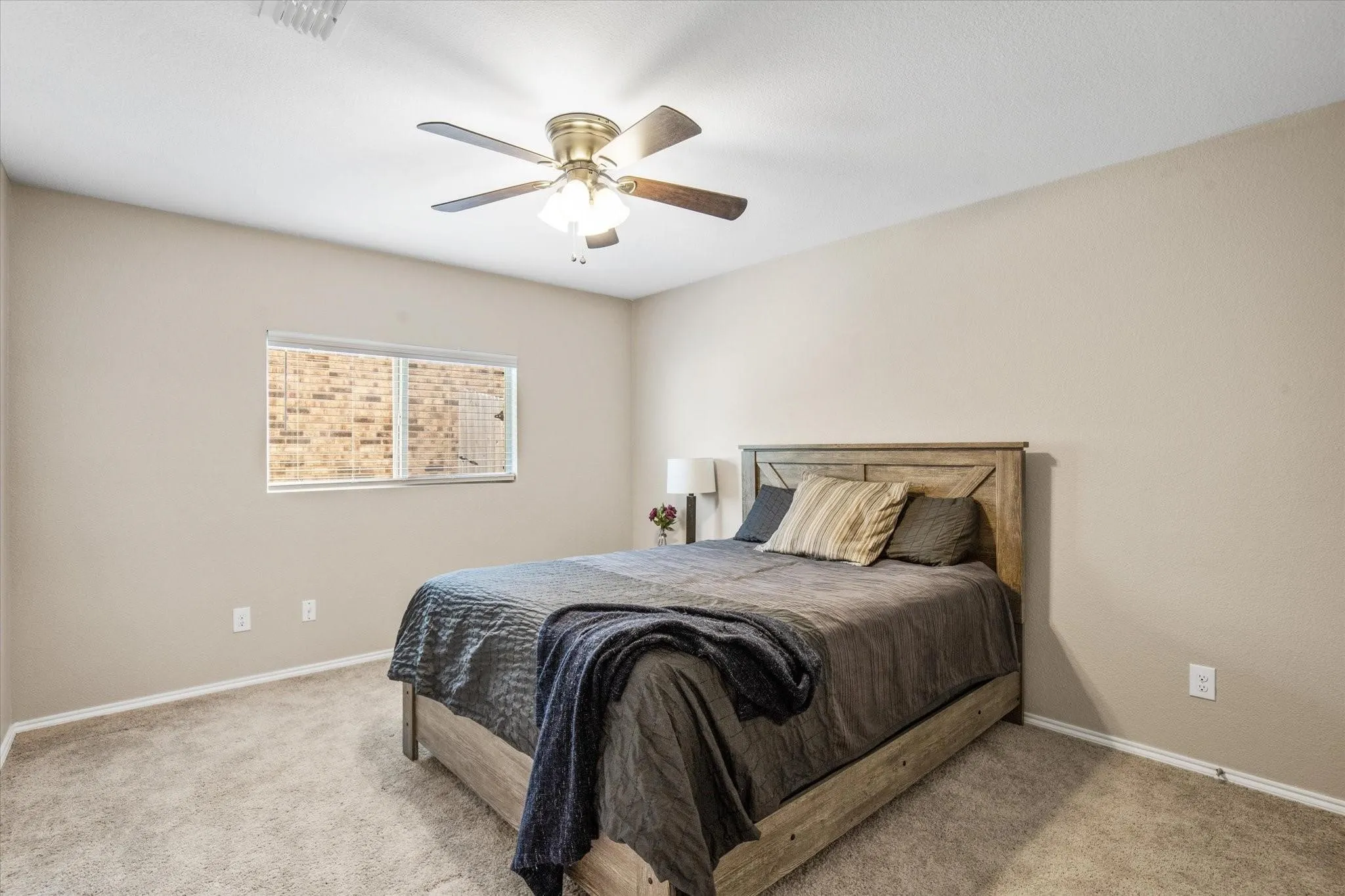 Single Family Residence For Sale in Tarrant County , 2929 Spotted Fawn Drive, Fort Worth, Texas 76108, 4 Bedroom, 3 Bathroom, 2 Garage spaces, 3,046 Sqft, built in 2019, mls#21386514, Real Estate Agent in Fort Worth, Homes For Sale in Tarrant county, Homes For Sale in Fort Worth, Realtor in Fort Worth Texas, Real Estate Brokerage Independent Realty Texas, Luminita Cordes Realtor