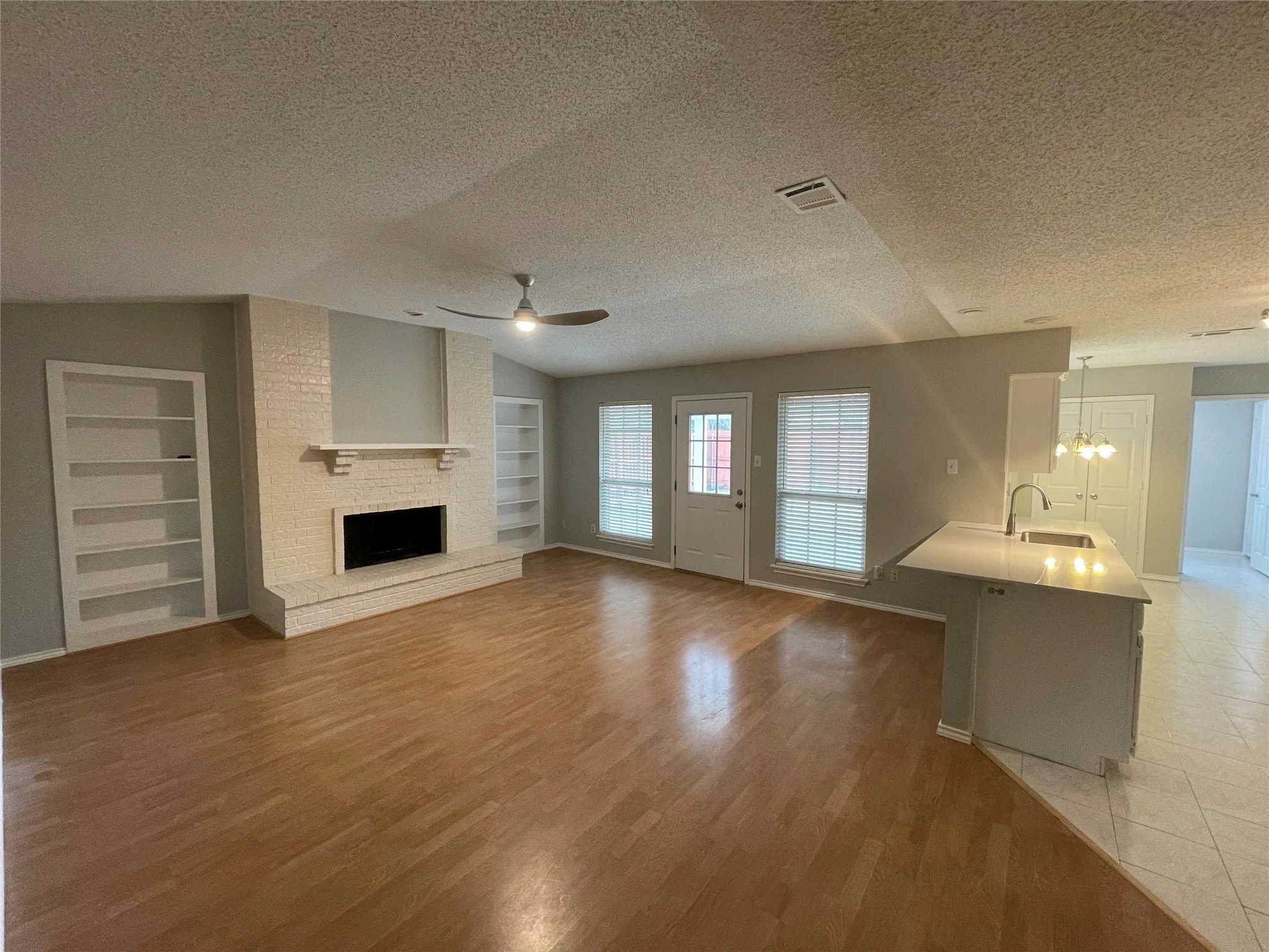 Single Family Residence For Rent in Collin County , 6708 Wesson Drive, Plano, Texas 75023, 4 Bedroom, 2 Bathroom, 2 Garage spaces, 2,165 Sqft, built in 1987, mls#21392779, Real Estate Agent in Plano, Homes For Rent in Collin county, Homes For Rent in Plano, Realtor in Plano Texas, Real Estate Brokerage Independent Realty Texas, Luminita Cordes Realtor