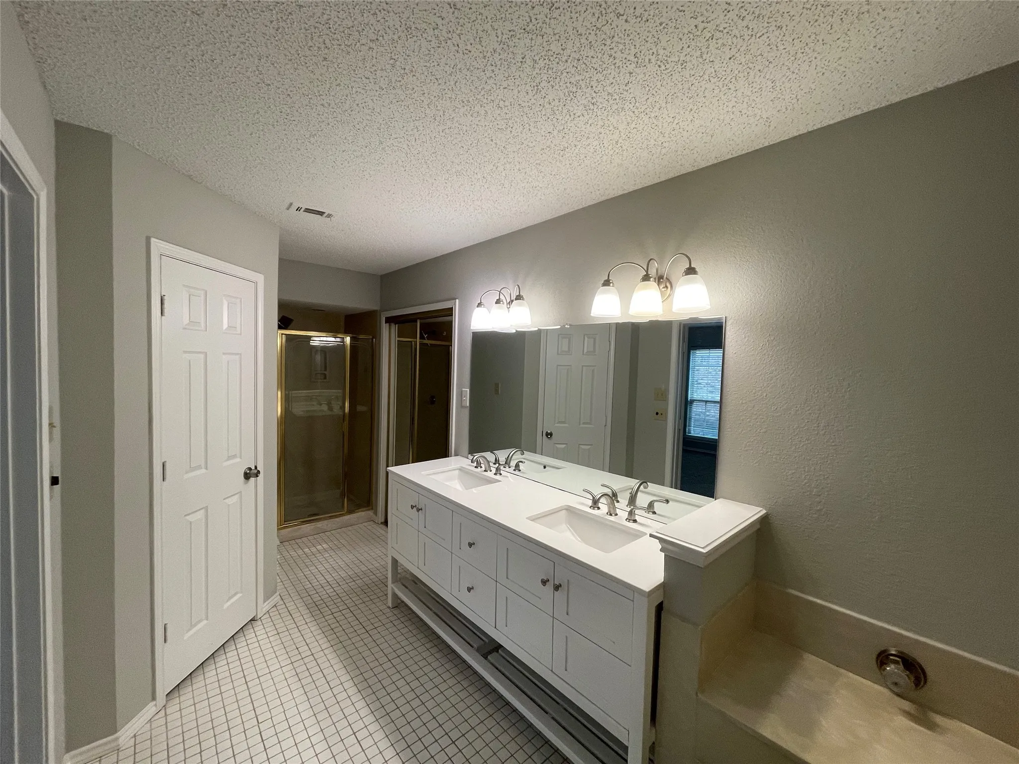 Single Family Residence For Rent in Collin County , 6708 Wesson Drive, Plano, Texas 75023, 4 Bedroom, 2 Bathroom, 2 Garage spaces, 2,165 Sqft, built in 1987, mls#21392779, Real Estate Agent in Plano, Homes For Rent in Collin county, Homes For Rent in Plano, Realtor in Plano Texas, Real Estate Brokerage Independent Realty Texas, Luminita Cordes Realtor