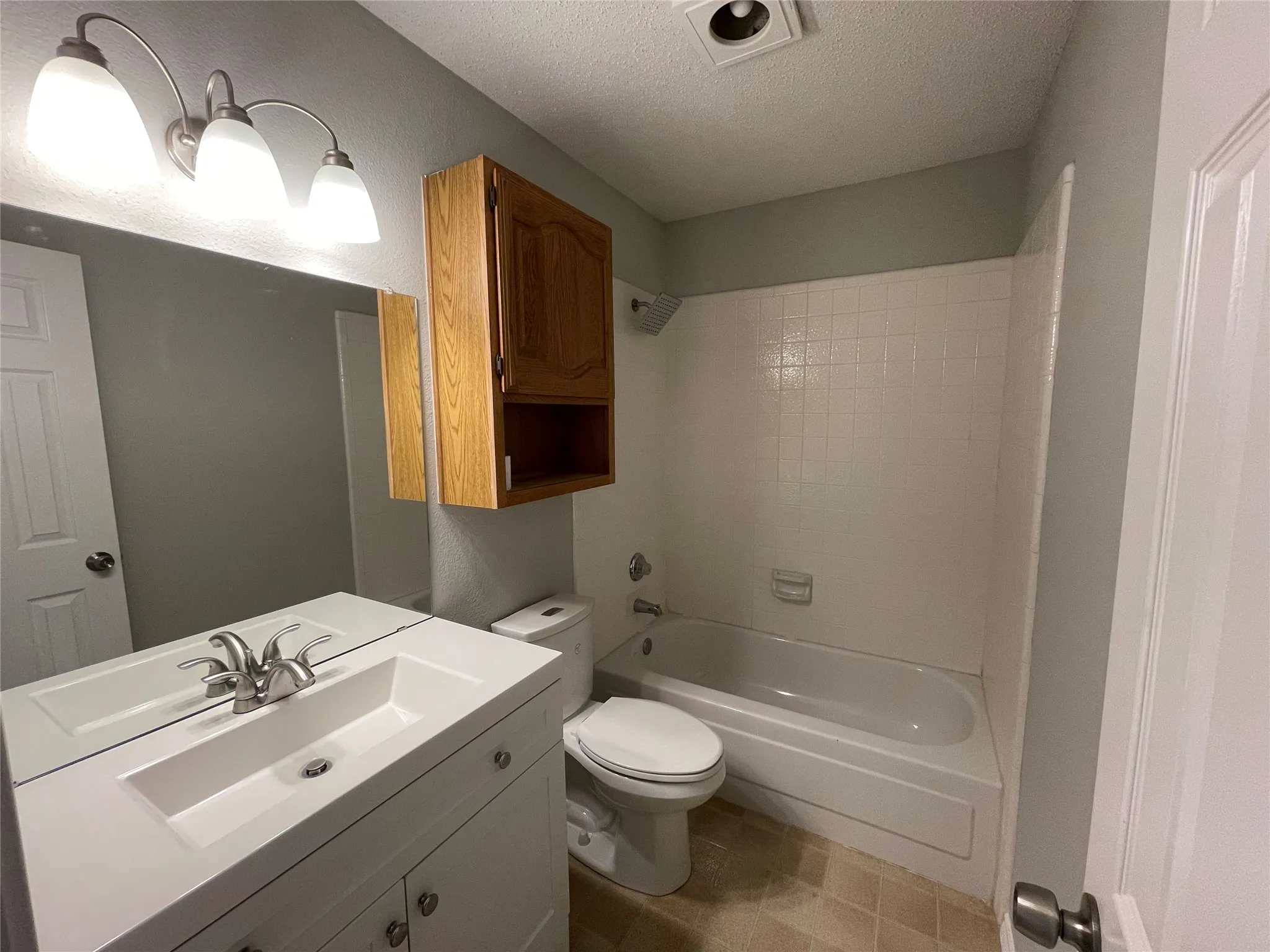 Single Family Residence For Rent in Collin County , 6708 Wesson Drive, Plano, Texas 75023, 4 Bedroom, 2 Bathroom, 2 Garage spaces, 2,165 Sqft, built in 1987, mls#21392779, Real Estate Agent in Plano, Homes For Rent in Collin county, Homes For Rent in Plano, Realtor in Plano Texas, Real Estate Brokerage Independent Realty Texas, Luminita Cordes Realtor
