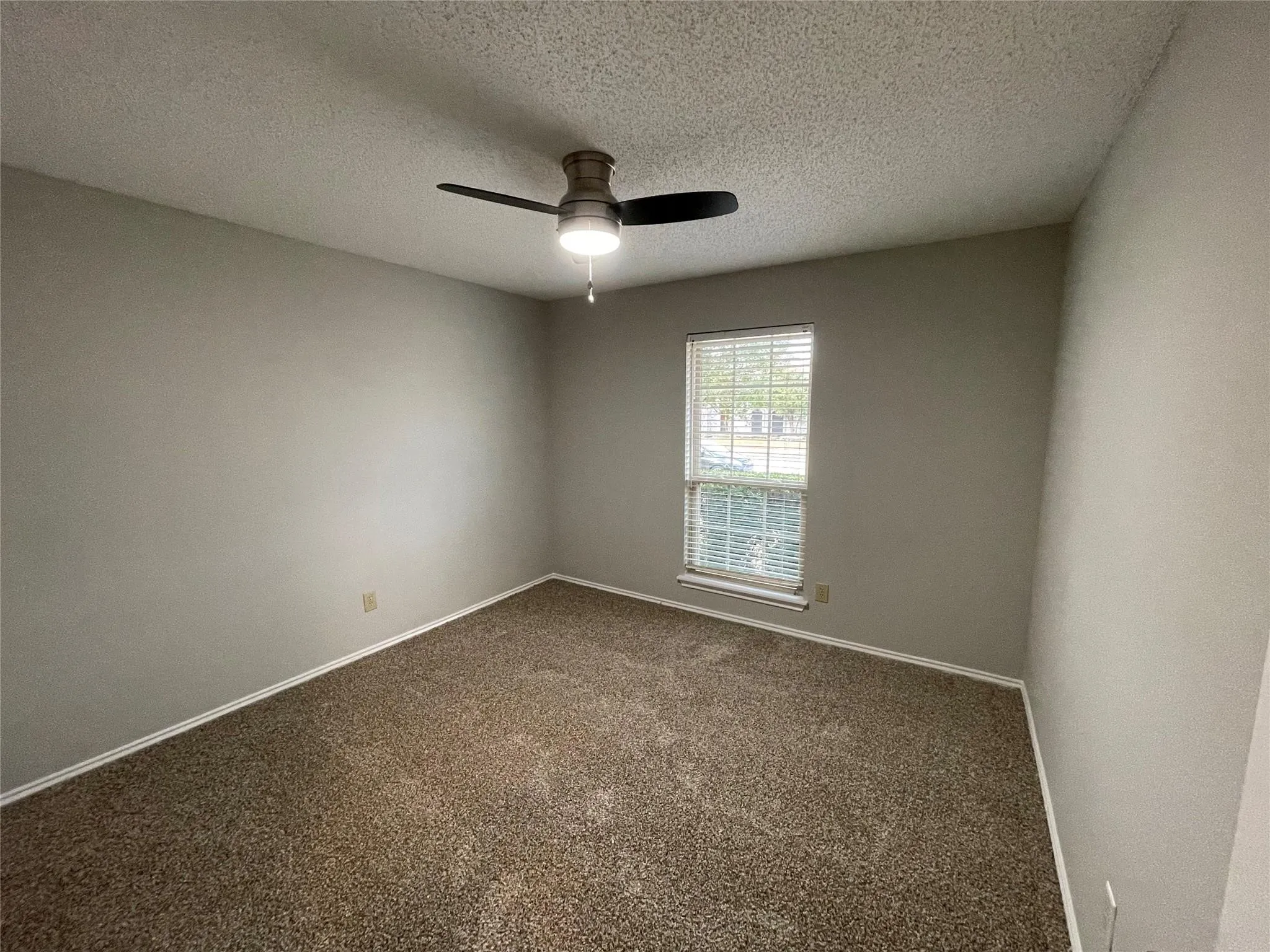 Single Family Residence For Rent in Collin County , 6708 Wesson Drive, Plano, Texas 75023, 4 Bedroom, 2 Bathroom, 2 Garage spaces, 2,165 Sqft, built in 1987, mls#21392779, Real Estate Agent in Plano, Homes For Rent in Collin county, Homes For Rent in Plano, Realtor in Plano Texas, Real Estate Brokerage Independent Realty Texas, Luminita Cordes Realtor