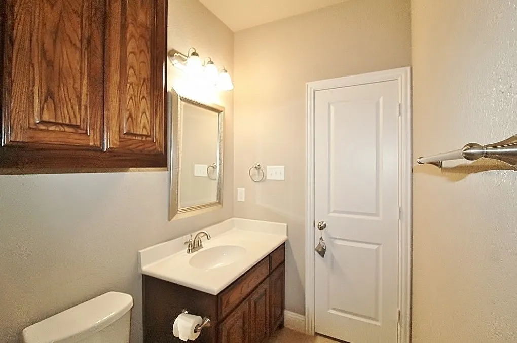 Single Family Residence For Rent in Ellis County , 119 Liberty Way, Waxahachie, Texas 75167, 3 Bedroom, 2 Bathroom, 2 Garage spaces, 1,635 Sqft, built in 2014, mls#21392782, Real Estate Agent in Waxahachie, Homes For Rent in Ellis county, Homes For Rent in Waxahachie, Realtor in Waxahachie Texas, Real Estate Brokerage Independent Realty Texas, Luminita Cordes Realtor