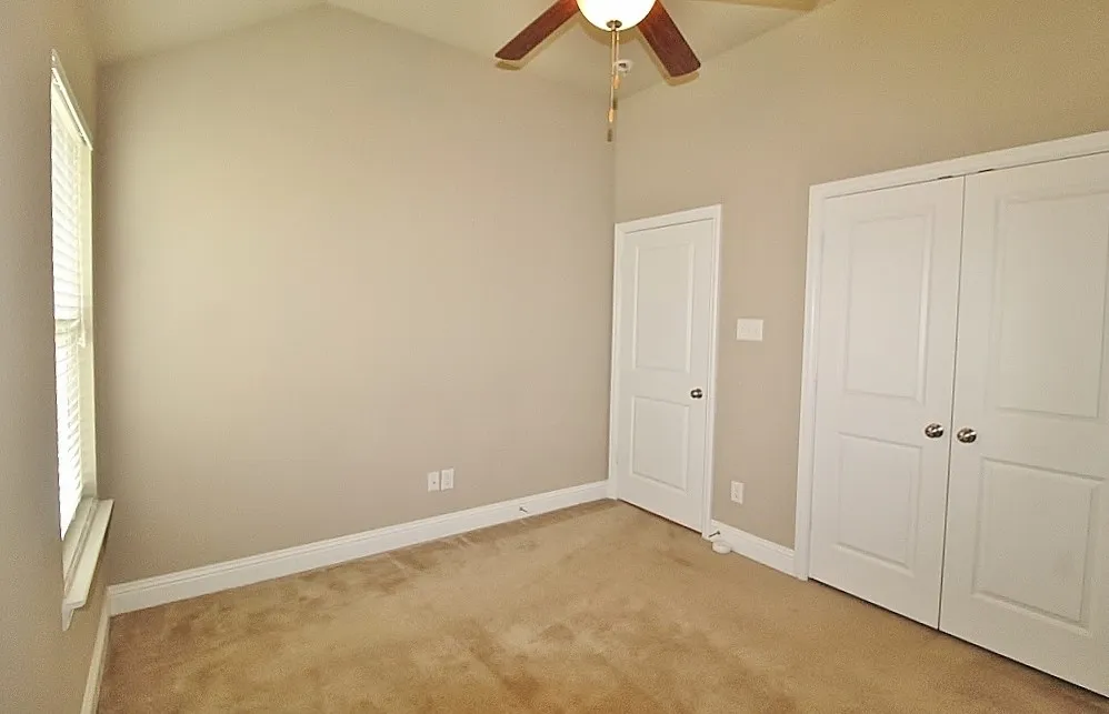 Single Family Residence For Rent in Ellis County , 119 Liberty Way, Waxahachie, Texas 75167, 3 Bedroom, 2 Bathroom, 2 Garage spaces, 1,635 Sqft, built in 2014, mls#21392782, Real Estate Agent in Waxahachie, Homes For Rent in Ellis county, Homes For Rent in Waxahachie, Realtor in Waxahachie Texas, Real Estate Brokerage Independent Realty Texas, Luminita Cordes Realtor