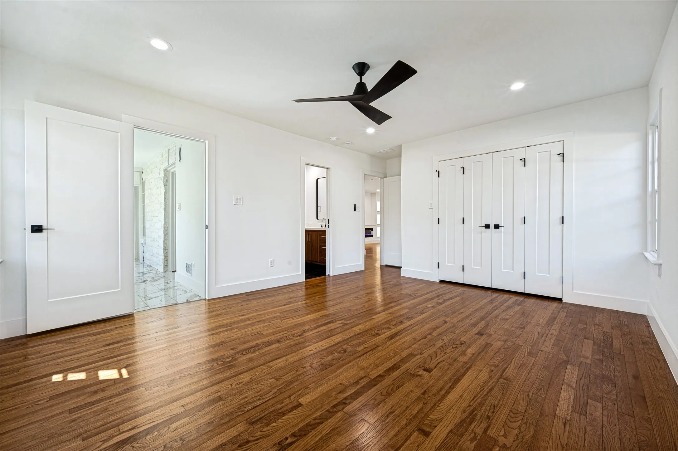 Duplex For Sale in Dallas County , 4301 Glenwick Lane, University Park, Texas 75205, 4 Bedroom, 2 Bathroom, 2 Garage spaces, 0 Sqft, built in 1945, mls#21392785, Real Estate Agent in University Park, Homes For Sale in Dallas county, Homes For Sale in University Park, Realtor in University Park Texas, Real Estate Brokerage Independent Realty Texas, Luminita Cordes Realtor