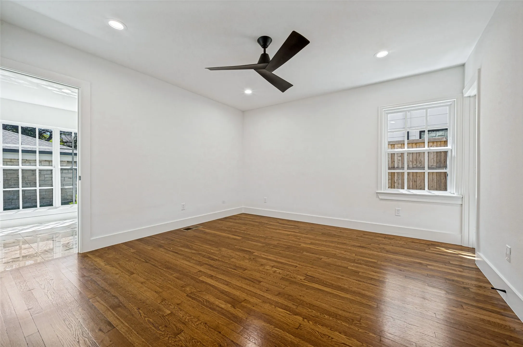 Duplex For Sale in Dallas County , 4301 Glenwick Lane, University Park, Texas 75205, 4 Bedroom, 2 Bathroom, 2 Garage spaces, 0 Sqft, built in 1945, mls#21392785, Real Estate Agent in University Park, Homes For Sale in Dallas county, Homes For Sale in University Park, Realtor in University Park Texas, Real Estate Brokerage Independent Realty Texas, Luminita Cordes Realtor