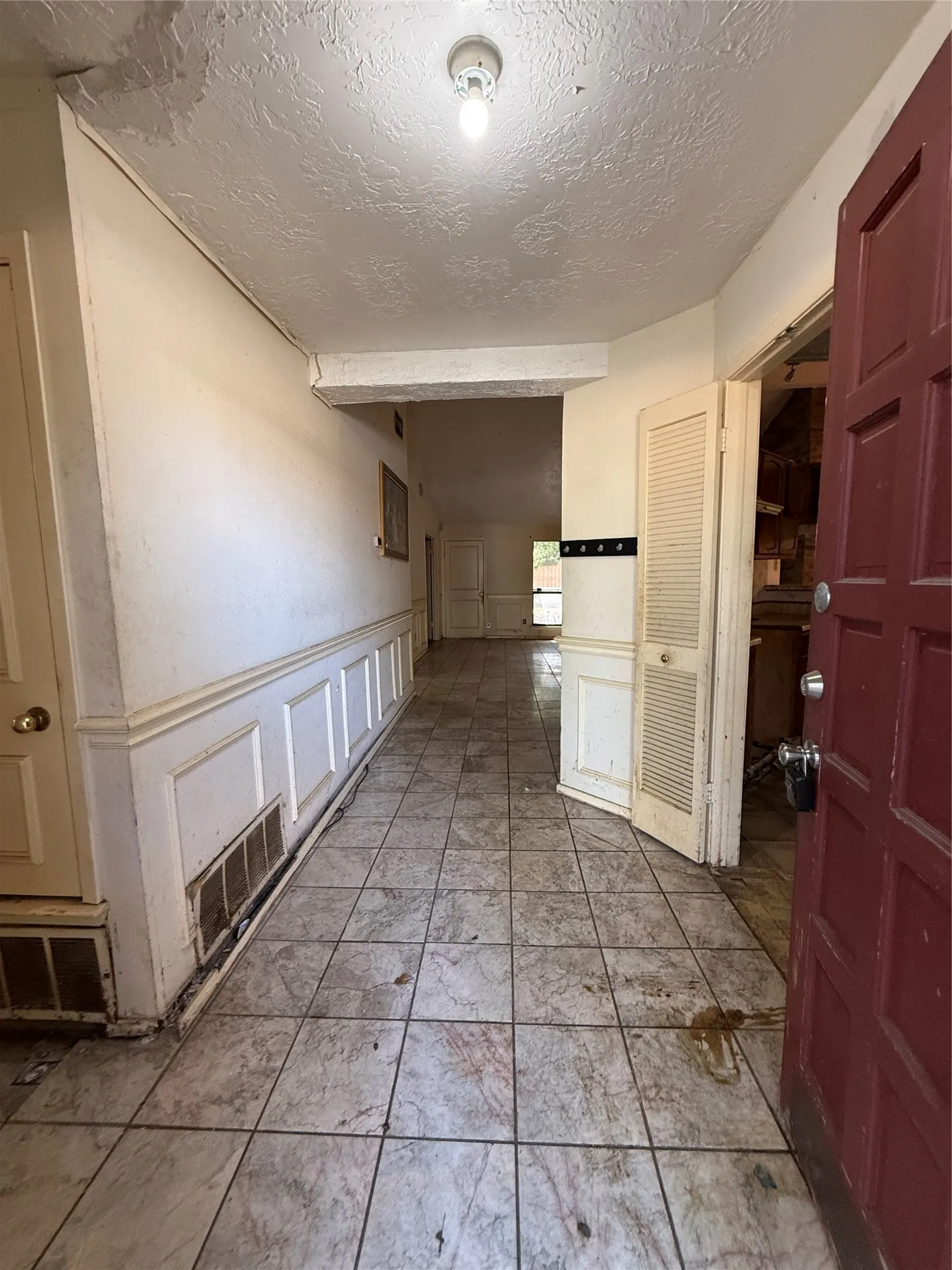 Single Family Residence For Sale in Dallas County , 626 Rosedown Lane, Mesquite, Texas 75150, 4 Bedroom, 2 Bathroom, 2 Garage spaces, 1,951 Sqft, built in 1982, mls#21392790, Real Estate Agent in Mesquite, Homes For Sale in Dallas county, Homes For Sale in Mesquite, Realtor in Mesquite Texas, Real Estate Brokerage Independent Realty Texas, Luminita Cordes Realtor