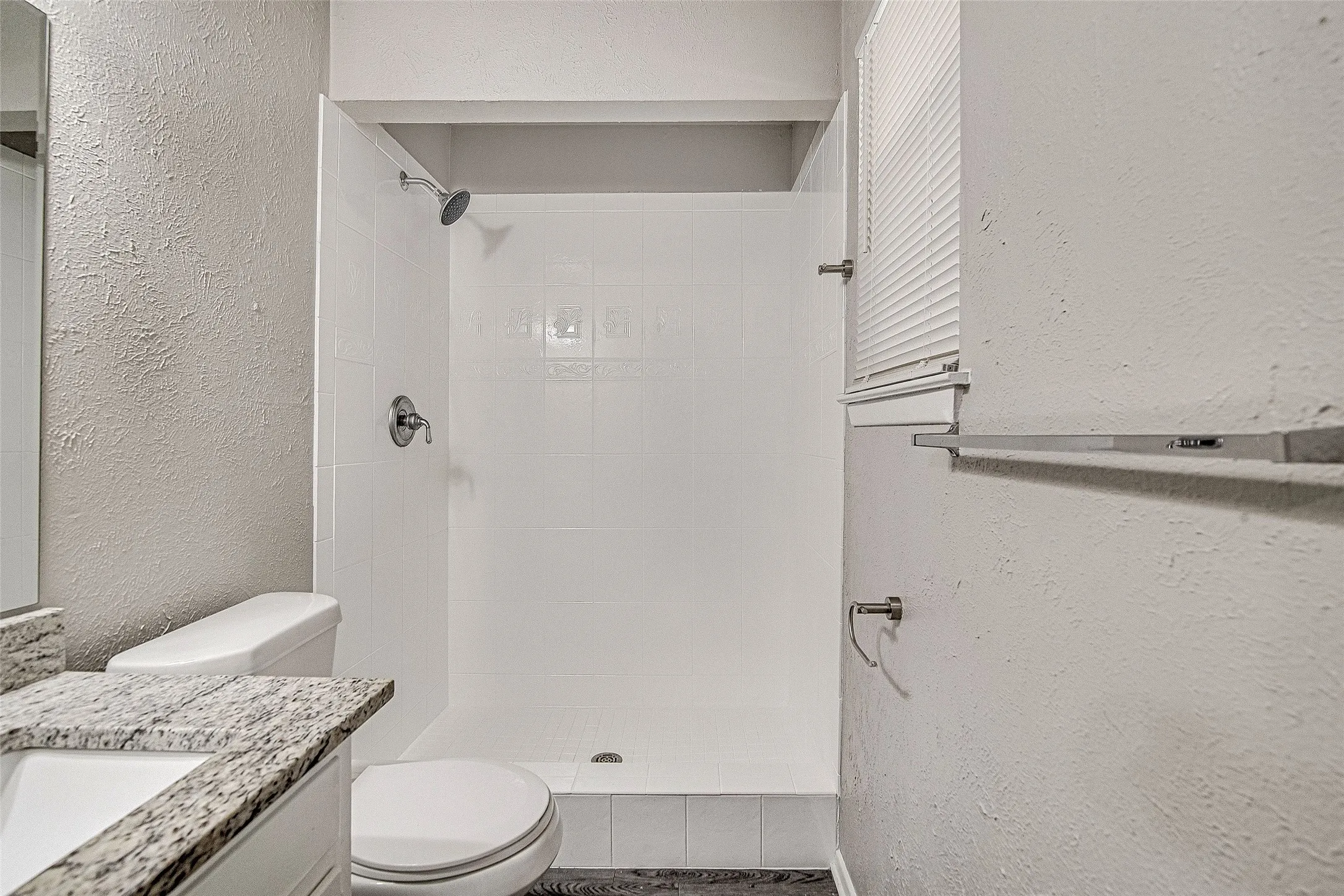Single Family Residence For Rent in Tarrant County , 509 Branch Circle W, White Settlement, Texas 76108, 3 Bedroom, 2 Bathroom, 2 Garage spaces, 1,260 Sqft, built in 1966, mls#21392794, Real Estate Agent in White Settlement, Homes For Rent in Tarrant county, Homes For Rent in White Settlement, Realtor in White Settlement Texas, Real Estate Brokerage Independent Realty Texas, Luminita Cordes Realtor