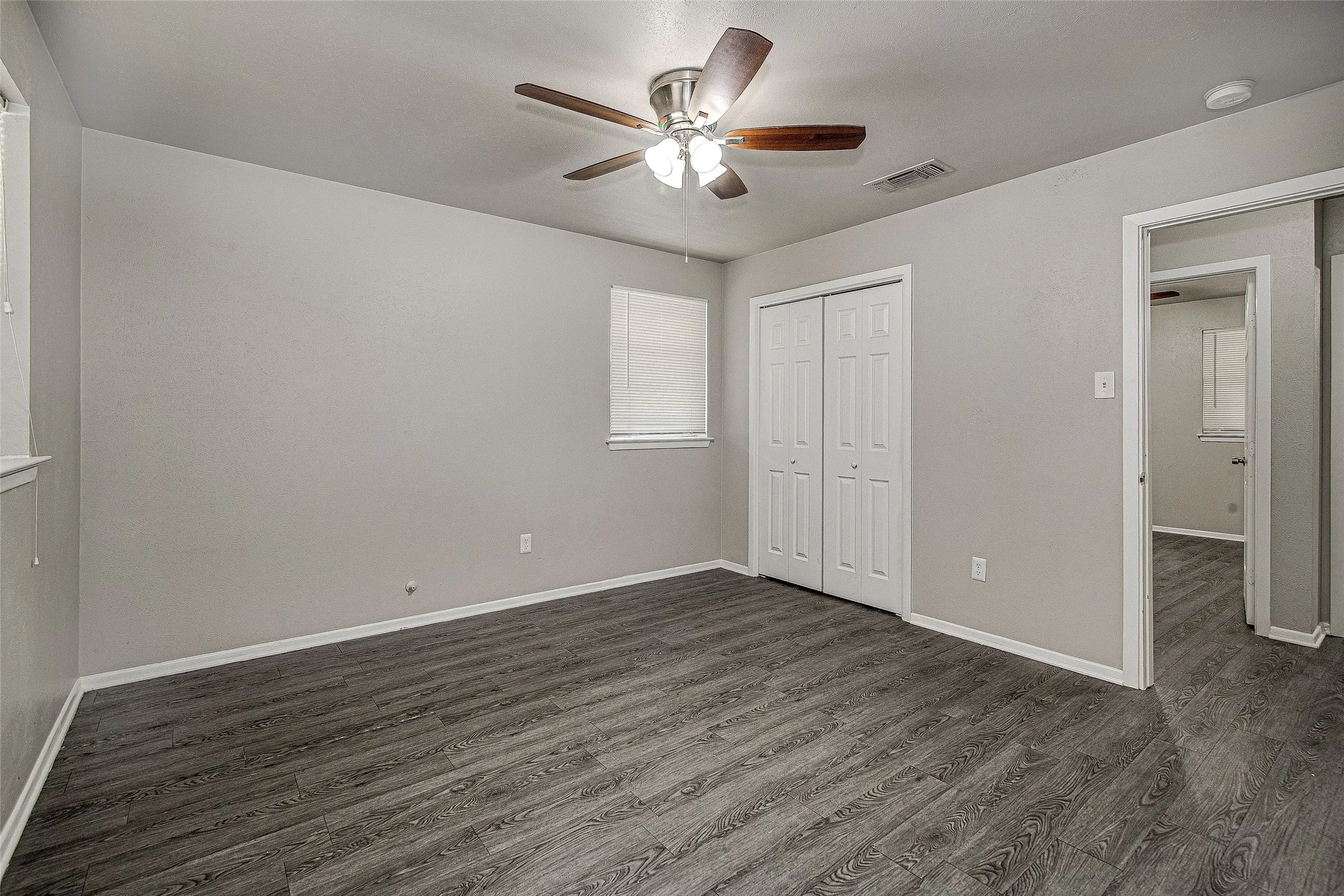 Single Family Residence For Rent in Tarrant County , 509 Branch Circle W, White Settlement, Texas 76108, 3 Bedroom, 2 Bathroom, 2 Garage spaces, 1,260 Sqft, built in 1966, mls#21392794, Real Estate Agent in White Settlement, Homes For Rent in Tarrant county, Homes For Rent in White Settlement, Realtor in White Settlement Texas, Real Estate Brokerage Independent Realty Texas, Luminita Cordes Realtor