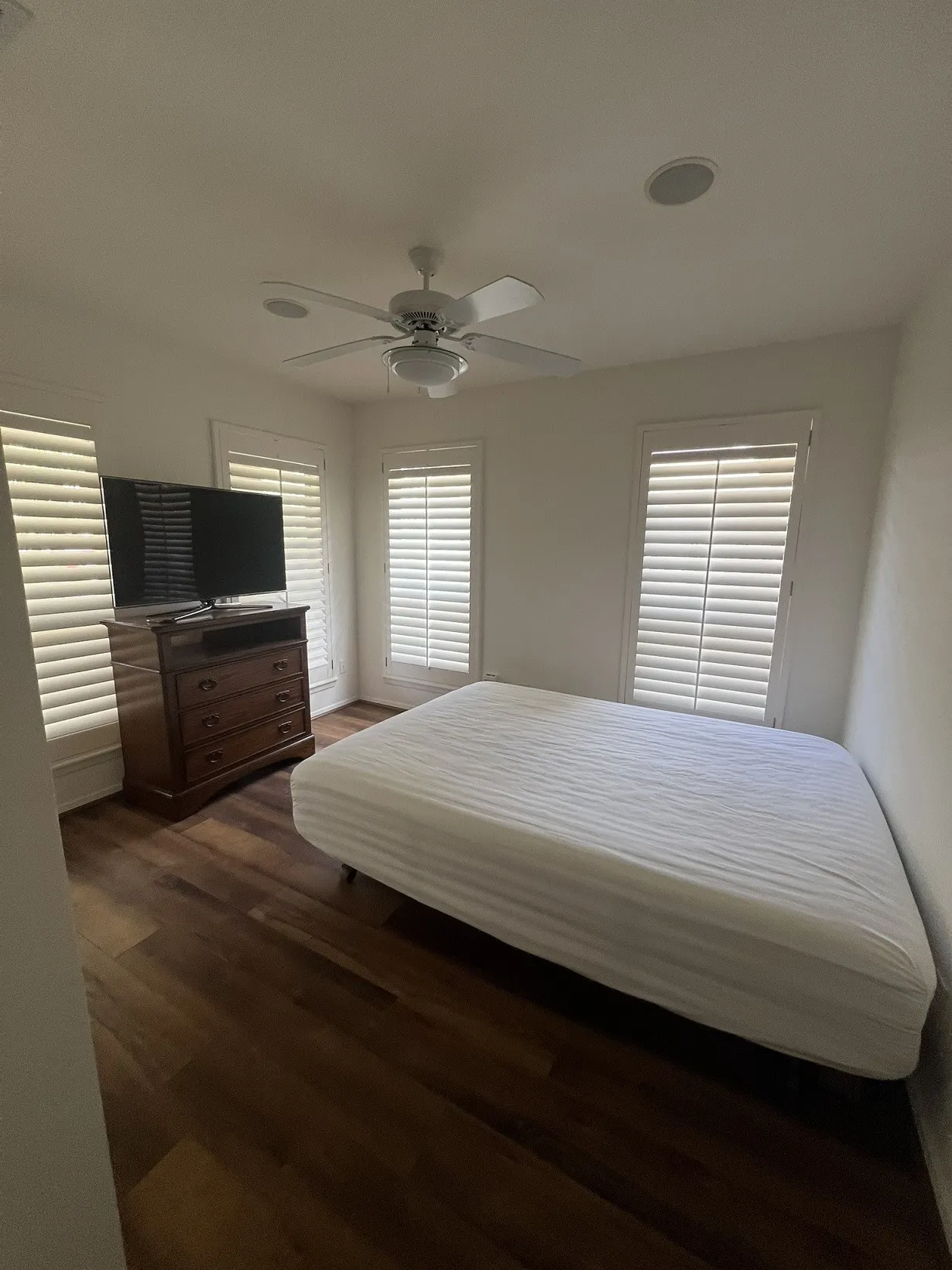 Single Family Residence For Rent in Taylor County , 1041 Lytle Creek Drive, Abilene, Texas 79602, 3 Bedroom, 2 Bathroom, 2 Garage spaces, 1,575 Sqft, built in 1998, mls#21392772, Real Estate Agent in Abilene, Homes For Rent in Taylor county, Homes For Rent in Abilene, Realtor in Abilene Texas, Real Estate Brokerage Independent Realty Texas, Luminita Cordes Realtor