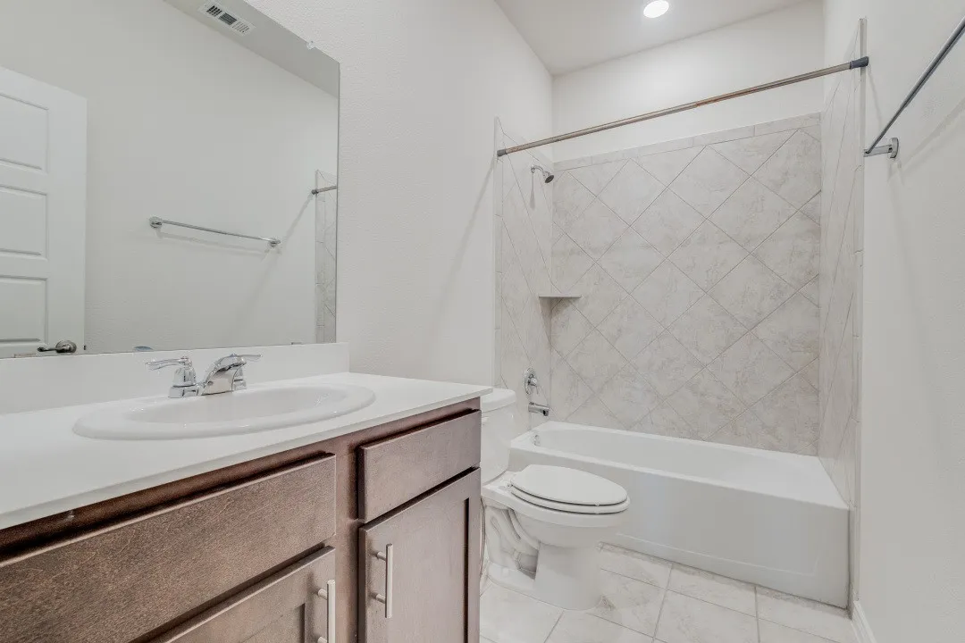 Single Family Residence For Rent in Denton County , 4108 Forest Bend Road, Denton, Texas 76208, 4 Bedroom, 2 Bathroom, 2 Garage spaces, 2,138 Sqft, built in 2020, mls#21390248, Real Estate Agent in Denton, Homes For Rent in Denton county, Homes For Rent in Denton, Realtor in Denton Texas, Real Estate Brokerage Independent Realty Texas, Luminita Cordes Realtor