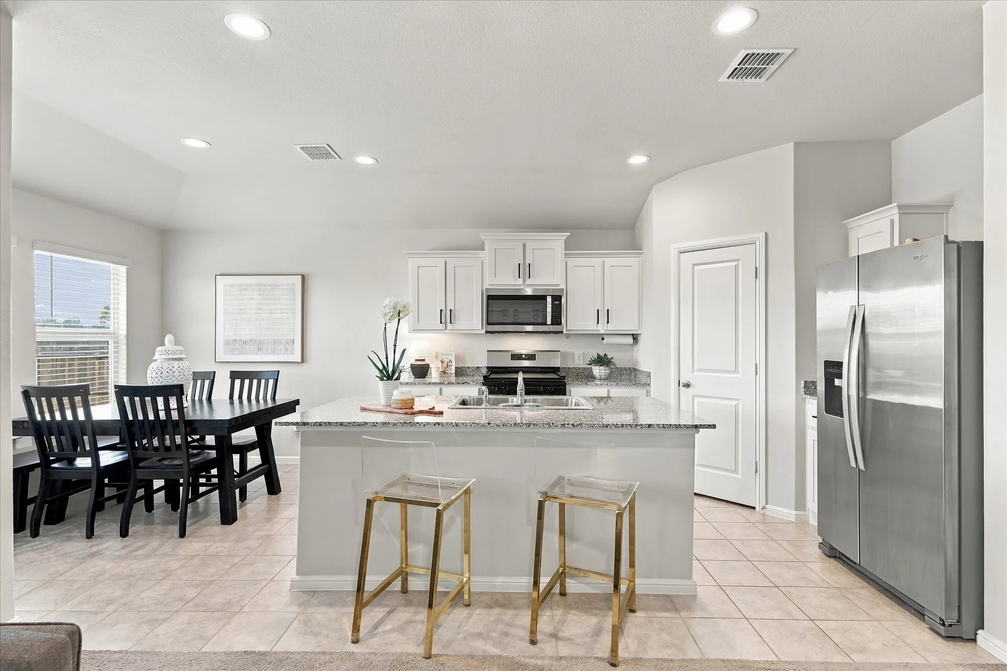 Single Family Residence For Sale in Denton County , 5800 Bull Creek Lane, Denton, Texas 76226, 3 Bedroom, 2 Bathroom, 2 Garage spaces, 1,324 Sqft, built in 2023, mls#21387872, Real Estate Agent in Denton, Homes For Sale in Denton county, Homes For Sale in Denton, Realtor in Denton Texas, Real Estate Brokerage Independent Realty Texas, Luminita Cordes Realtor