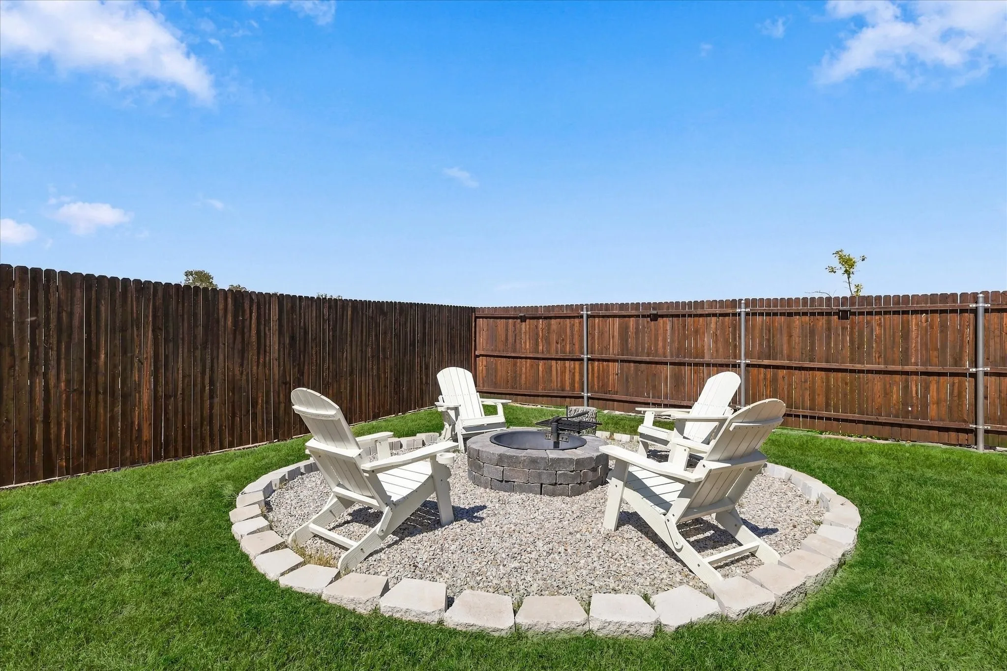 Single Family Residence For Sale in Denton County , 5800 Bull Creek Lane, Denton, Texas 76226, 3 Bedroom, 2 Bathroom, 2 Garage spaces, 1,324 Sqft, built in 2023, mls#21387872, Real Estate Agent in Denton, Homes For Sale in Denton county, Homes For Sale in Denton, Realtor in Denton Texas, Real Estate Brokerage Independent Realty Texas, Luminita Cordes Realtor