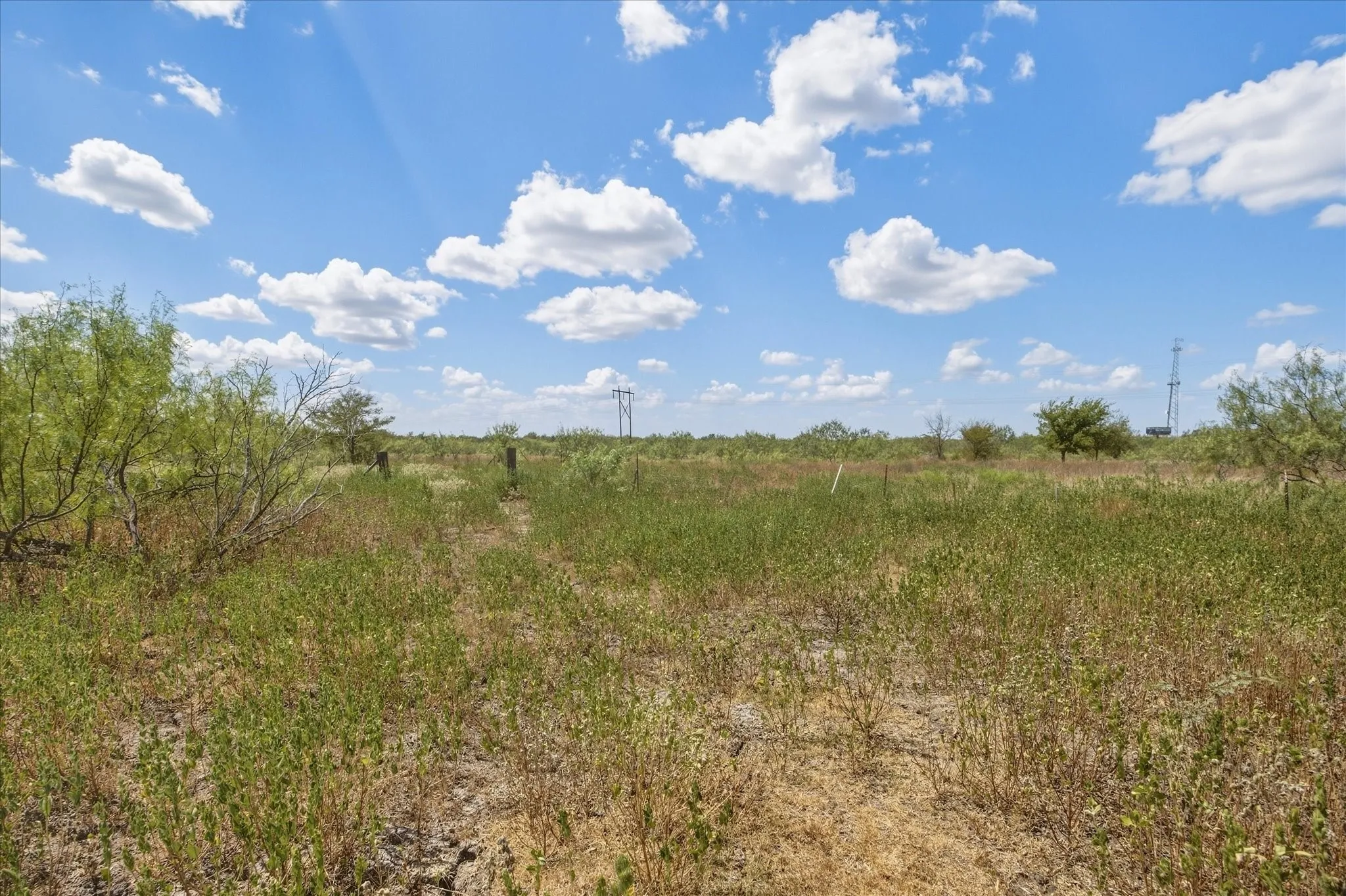 Unimproved Land For Sale in Kaufman County , TBD I-20, Terrell, Texas 75160, 0, 0, Garage spaces, 0 Sqft, built in 0, mls#21392566, Real Estate Agent in Terrell, Homes For Sale in Kaufman county, Homes For Sale in Terrell, Realtor in Terrell Texas, Real Estate Brokerage Independent Realty Texas, Luminita Cordes Realtor