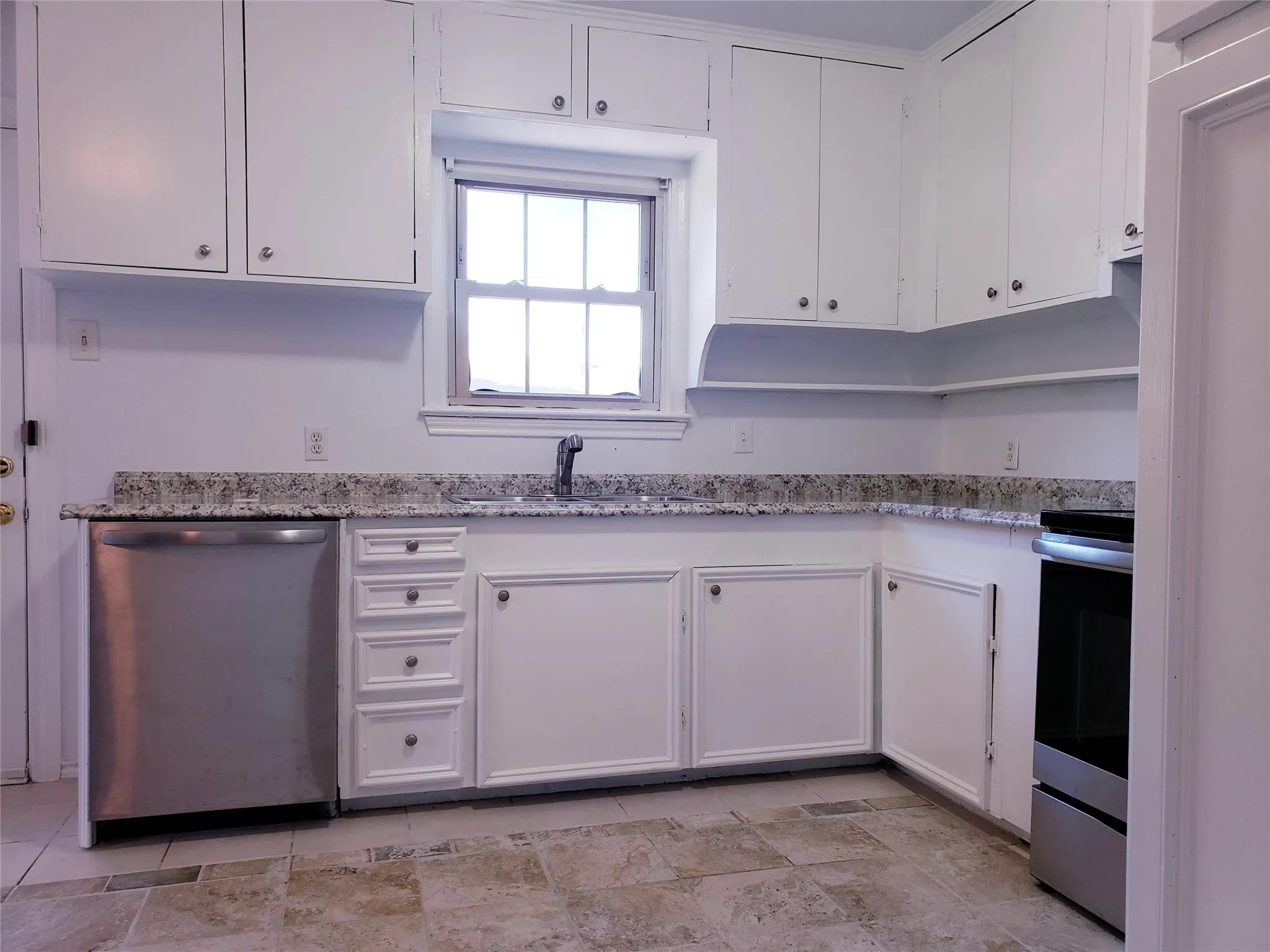 Duplex For Rent in Dallas County , 9344 San Fernando Way, Dallas, Texas 75218, 2 Bedroom, 1 Bathroom, 1 Garage spaces, 1,131 Sqft, built in 1951, mls#21388492, Real Estate Agent in Dallas, Homes For Rent in Dallas county, Homes For Rent in Dallas, Realtor in Dallas Texas, Real Estate Brokerage Independent Realty Texas, Luminita Cordes Realtor