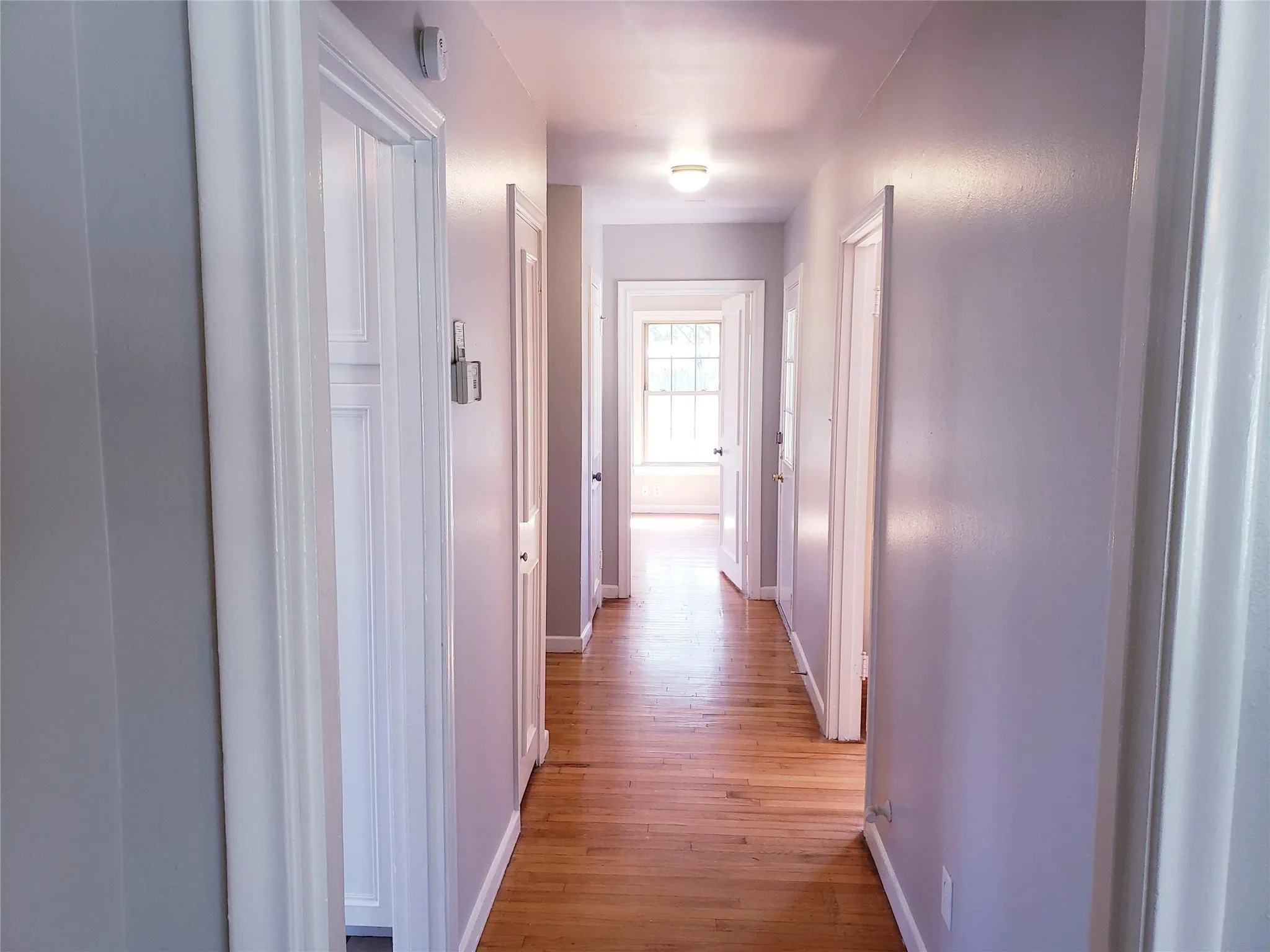Duplex For Rent in Dallas County , 9344 San Fernando Way, Dallas, Texas 75218, 2 Bedroom, 1 Bathroom, 1 Garage spaces, 1,131 Sqft, built in 1951, mls#21388492, Real Estate Agent in Dallas, Homes For Rent in Dallas county, Homes For Rent in Dallas, Realtor in Dallas Texas, Real Estate Brokerage Independent Realty Texas, Luminita Cordes Realtor