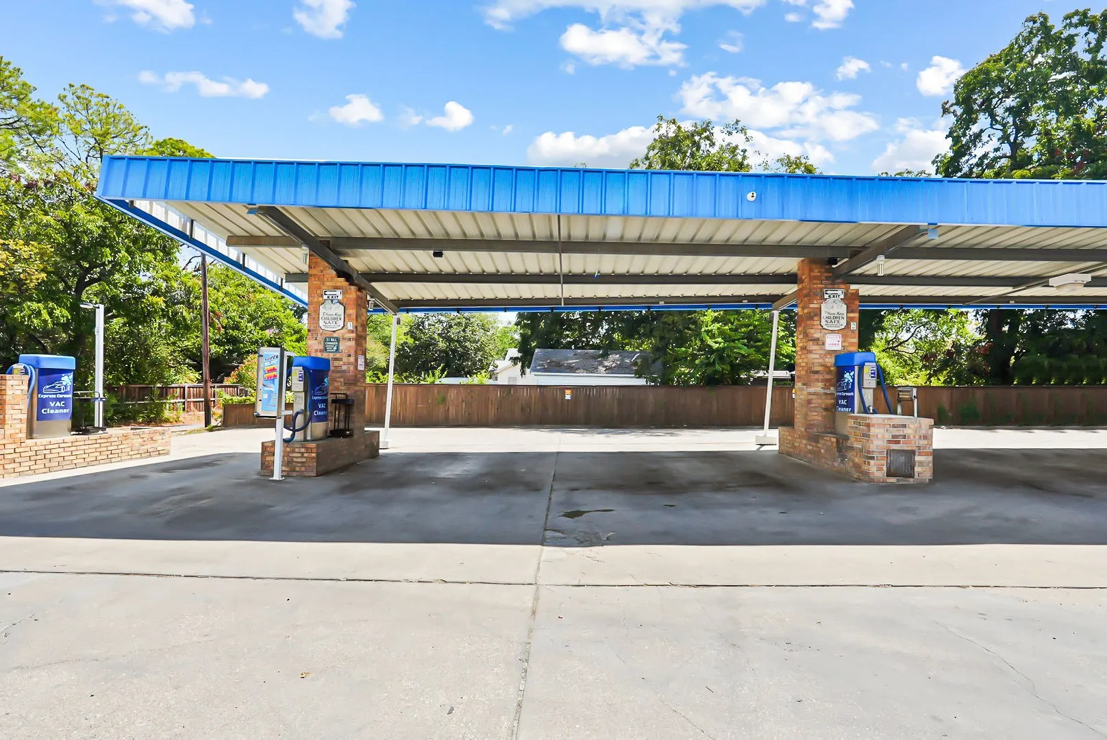 Business For Sale in Navarro County , 1445 W 2nd Avenue, Corsicana, Texas 75110, 0, 0, Garage spaces, 1,953 Sqft, built in 1987, mls#21387191, Real Estate Agent in Corsicana, Homes For Sale in Navarro county, Homes For Sale in Corsicana, Realtor in Corsicana Texas, Real Estate Brokerage Independent Realty Texas, Luminita Cordes Realtor