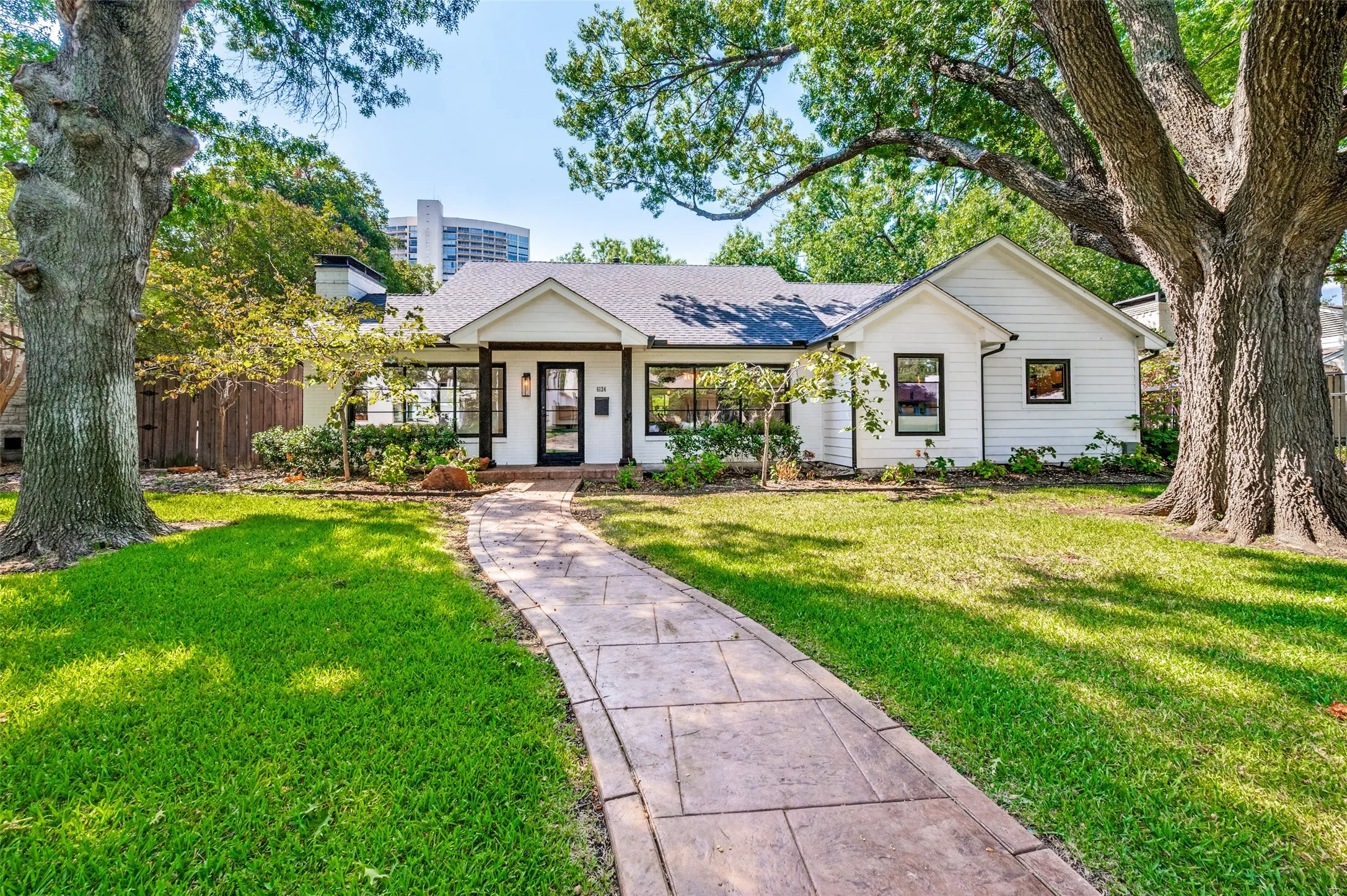 Single Family Residence For Rent