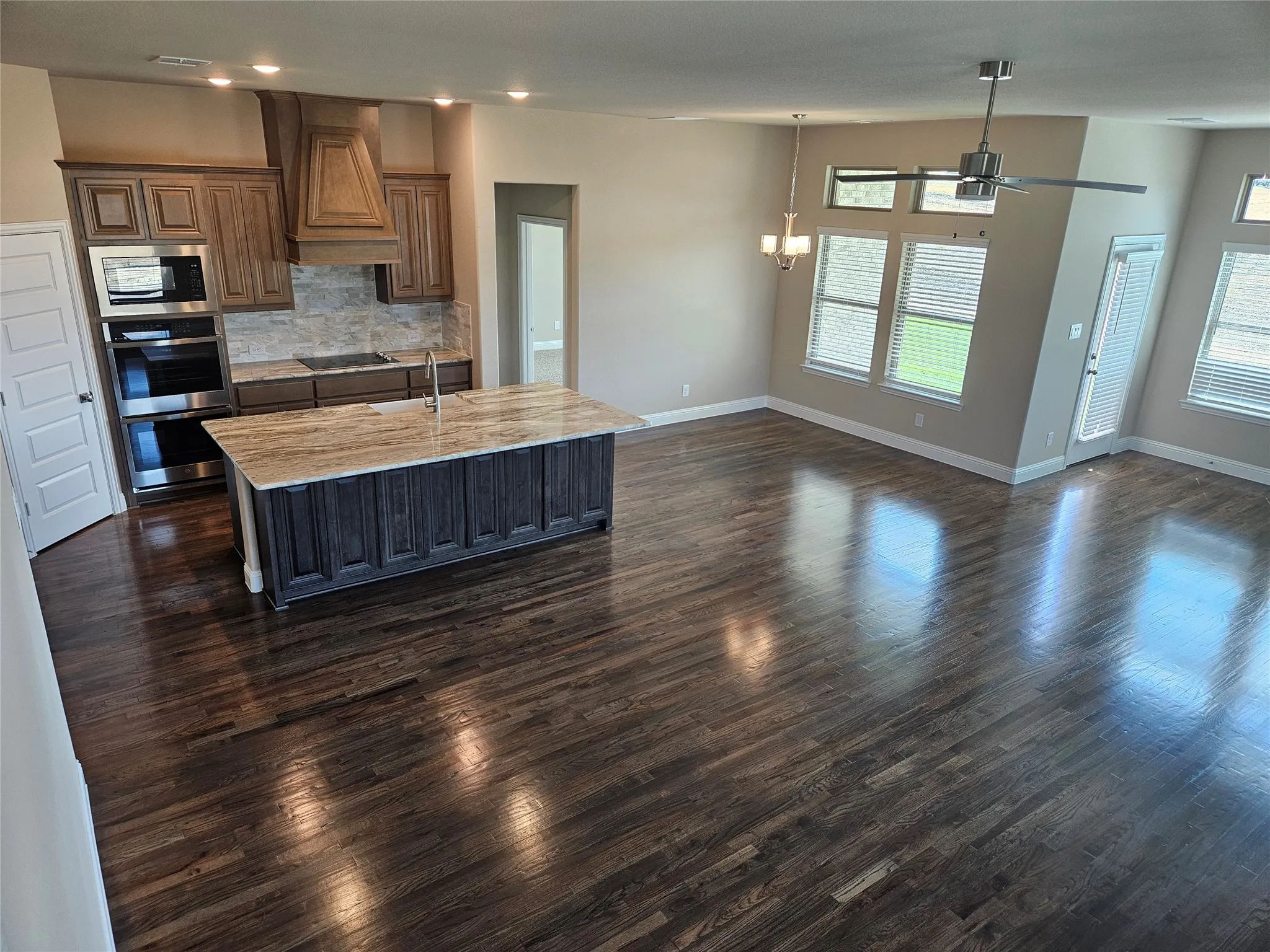 Single Family Residence For Sale in Grayson County , 2721 Silo Lane, Van Alstyne, Texas 75495, 4 Bedroom, 3 Bathroom, 6 Garage spaces, 2,843 Sqft, built in 2026, mls#21392830, Real Estate Agent in Van Alstyne, Homes For Sale in Grayson county, Homes For Sale in Van Alstyne, Realtor in Van Alstyne Texas, Real Estate Brokerage Independent Realty Texas, Luminita Cordes Realtor