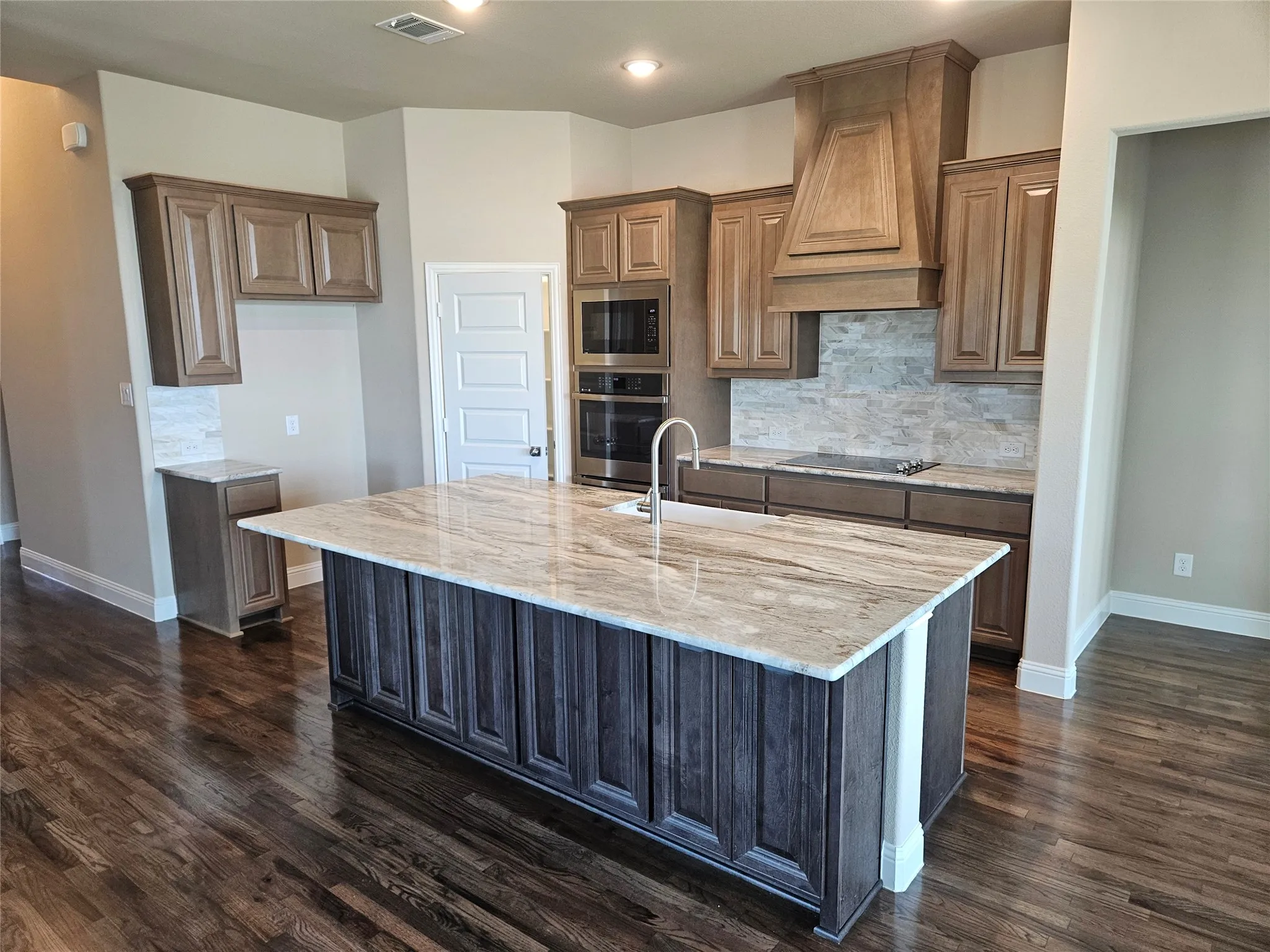 Single Family Residence For Sale in Grayson County , 2721 Silo Lane, Van Alstyne, Texas 75495, 4 Bedroom, 3 Bathroom, 6 Garage spaces, 2,843 Sqft, built in 2026, mls#21392830, Real Estate Agent in Van Alstyne, Homes For Sale in Grayson county, Homes For Sale in Van Alstyne, Realtor in Van Alstyne Texas, Real Estate Brokerage Independent Realty Texas, Luminita Cordes Realtor