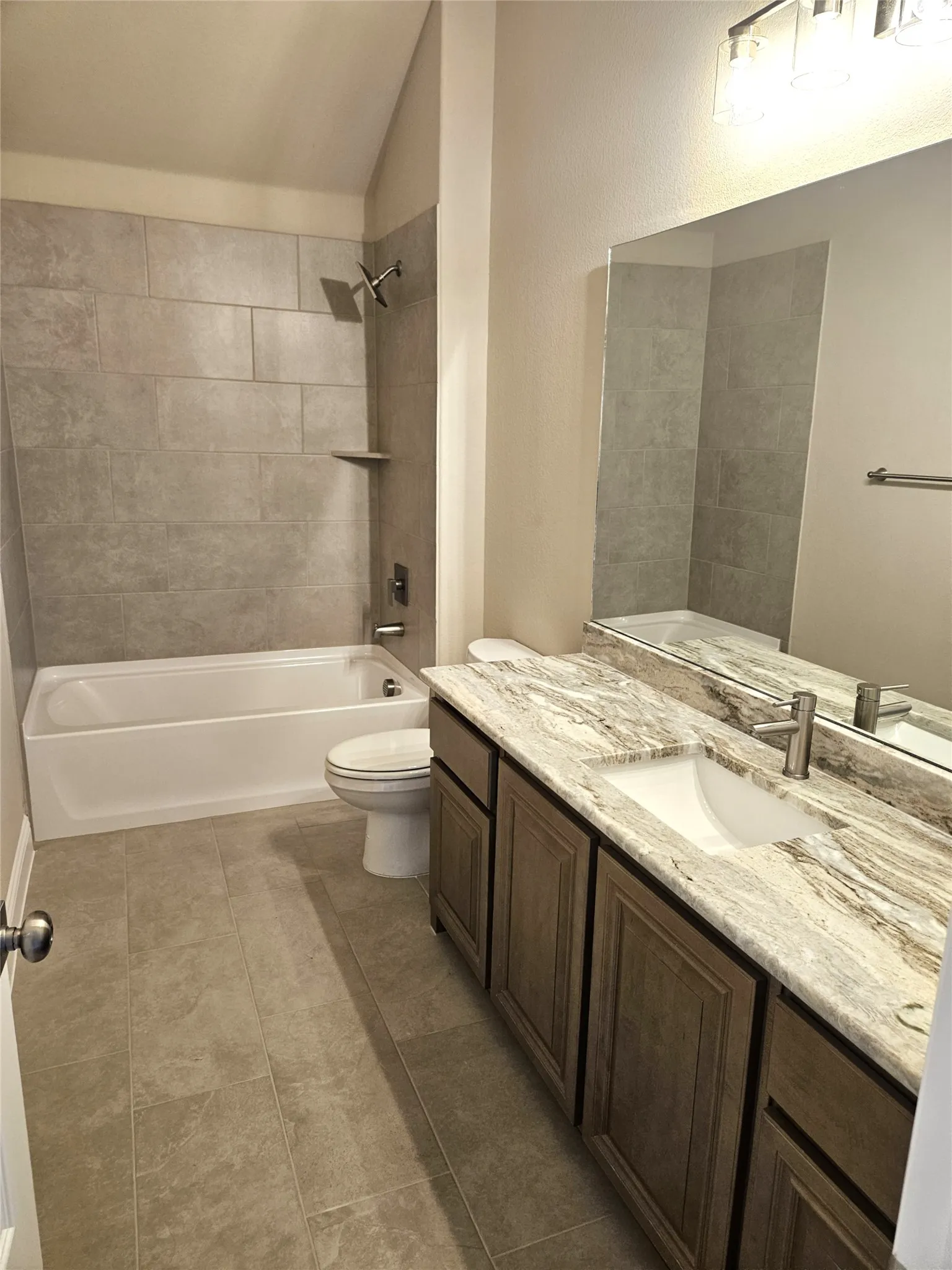 Single Family Residence For Sale in Grayson County , 2721 Silo Lane, Van Alstyne, Texas 75495, 4 Bedroom, 3 Bathroom, 6 Garage spaces, 2,843 Sqft, built in 2026, mls#21392830, Real Estate Agent in Van Alstyne, Homes For Sale in Grayson county, Homes For Sale in Van Alstyne, Realtor in Van Alstyne Texas, Real Estate Brokerage Independent Realty Texas, Luminita Cordes Realtor