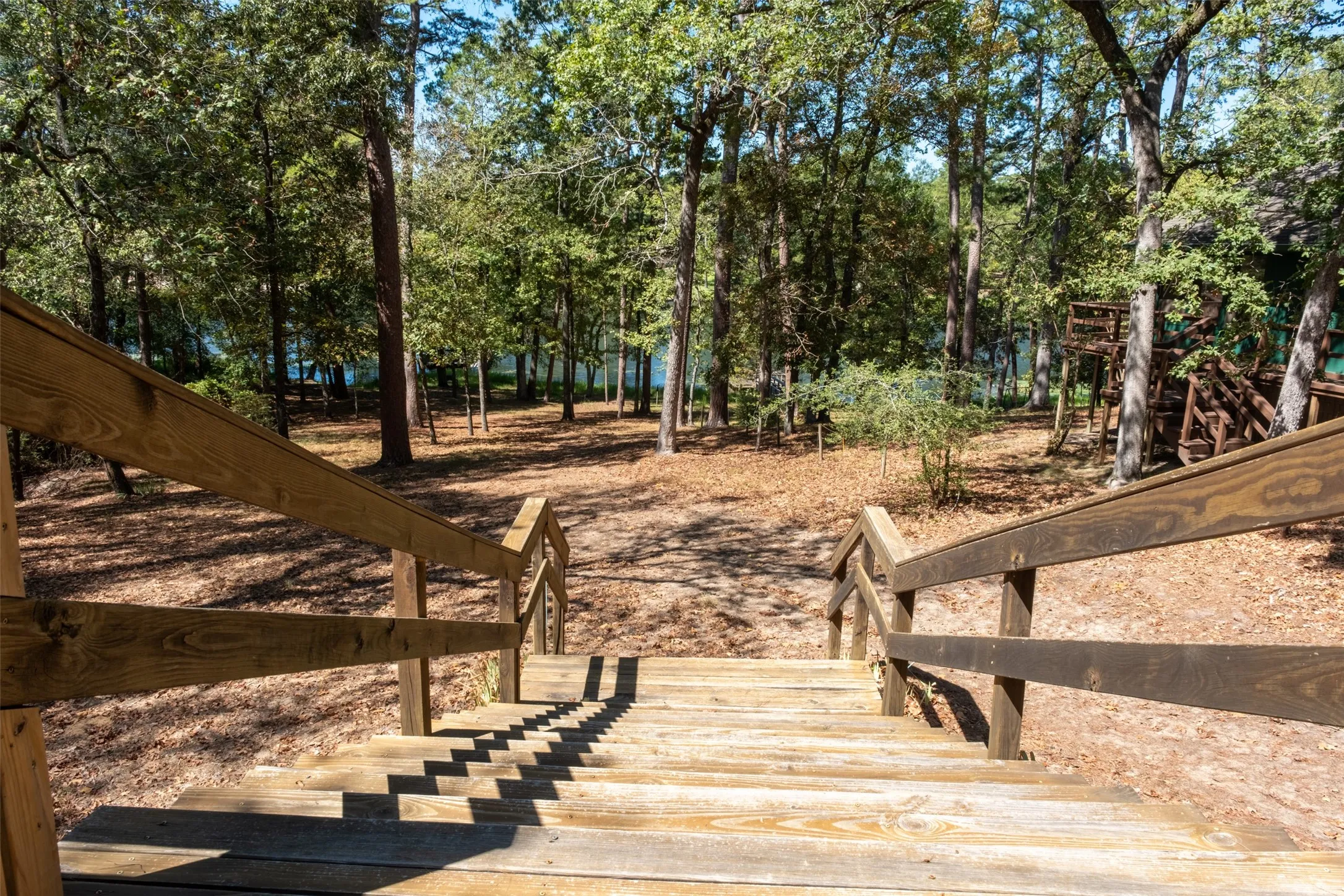 Single Family Residence For Sale in Wood County , 167 Blue Water Point, Holly Lake Ranch, Texas 75765, 2 Bedroom, 2 Bathroom, Garage spaces, 1,437 Sqft, built in 1980, mls#21392327, Real Estate Agent in Holly Lake Ranch, Homes For Sale in Wood county, Homes For Sale in Holly Lake Ranch, Realtor in Holly Lake Ranch Texas, Real Estate Brokerage Independent Realty Texas, Luminita Cordes Realtor