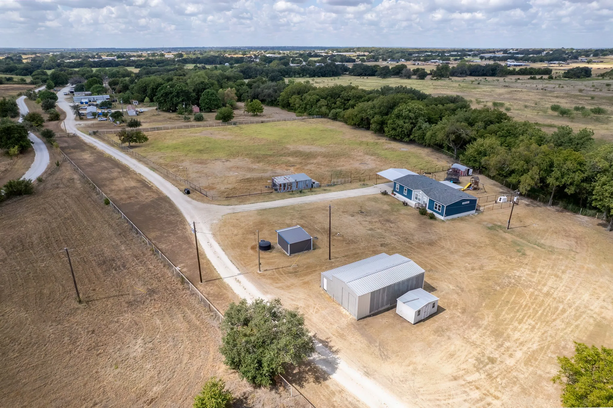 Single Family Residence For Sale in Erath County , 663 Private Road 1098, Stephenville, Texas 76401, 4 Bedroom, 2 Bathroom, Garage spaces, 1,860 Sqft, built in 2021, mls#21391169, Real Estate Agent in Stephenville, Homes For Sale in Erath county, Homes For Sale in Stephenville, Realtor in Stephenville Texas, Real Estate Brokerage Independent Realty Texas, Luminita Cordes Realtor
