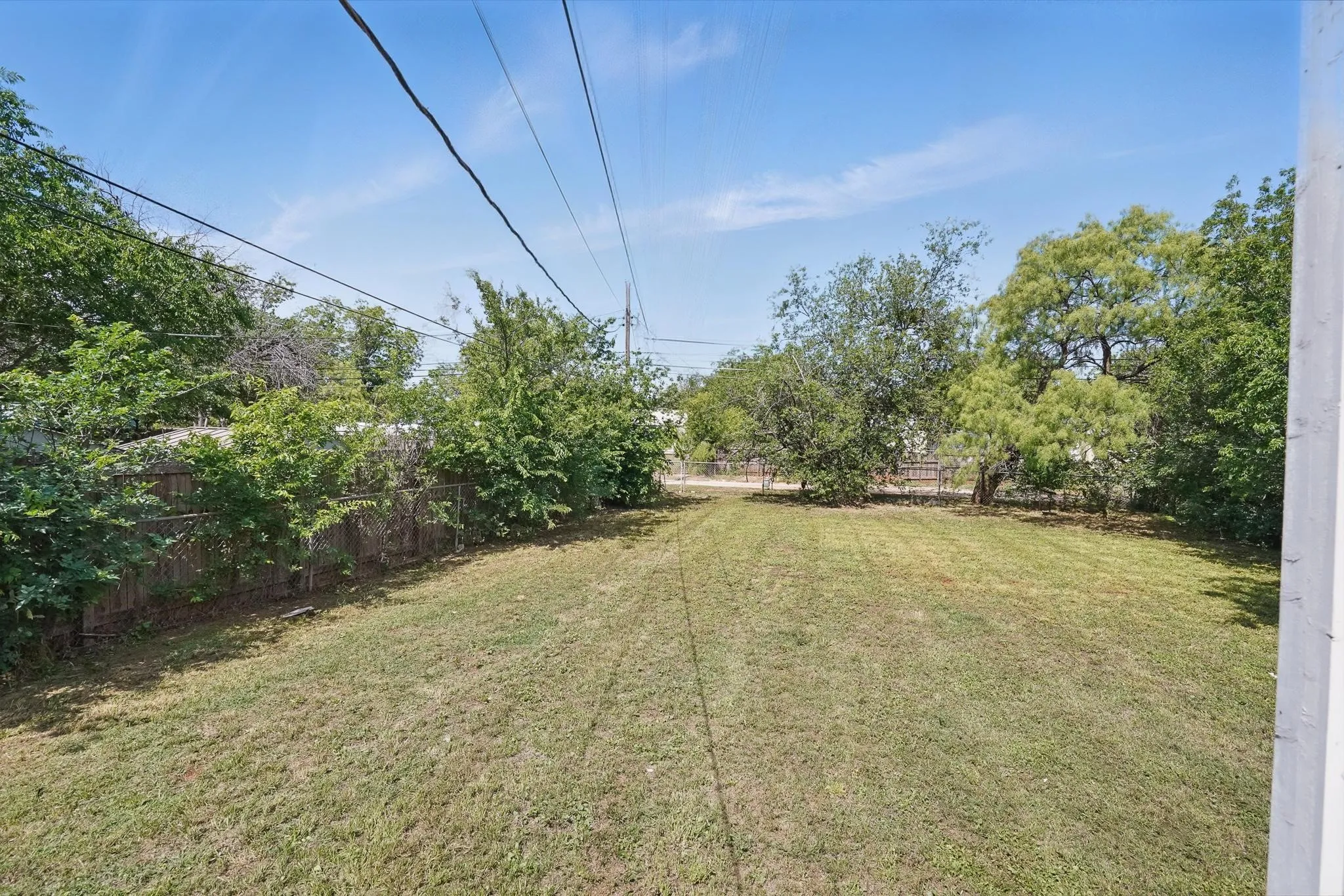 Single Family Residence For Rent in Taylor County , 1526 Green Street, Abilene, Texas 79603, 3 Bedroom, 1 Bathroom, 1 Garage spaces, 942 Sqft, built in 1950, mls#21392831, Real Estate Agent in Abilene, Homes For Rent in Taylor county, Homes For Rent in Abilene, Realtor in Abilene Texas, Real Estate Brokerage Independent Realty Texas, Luminita Cordes Realtor