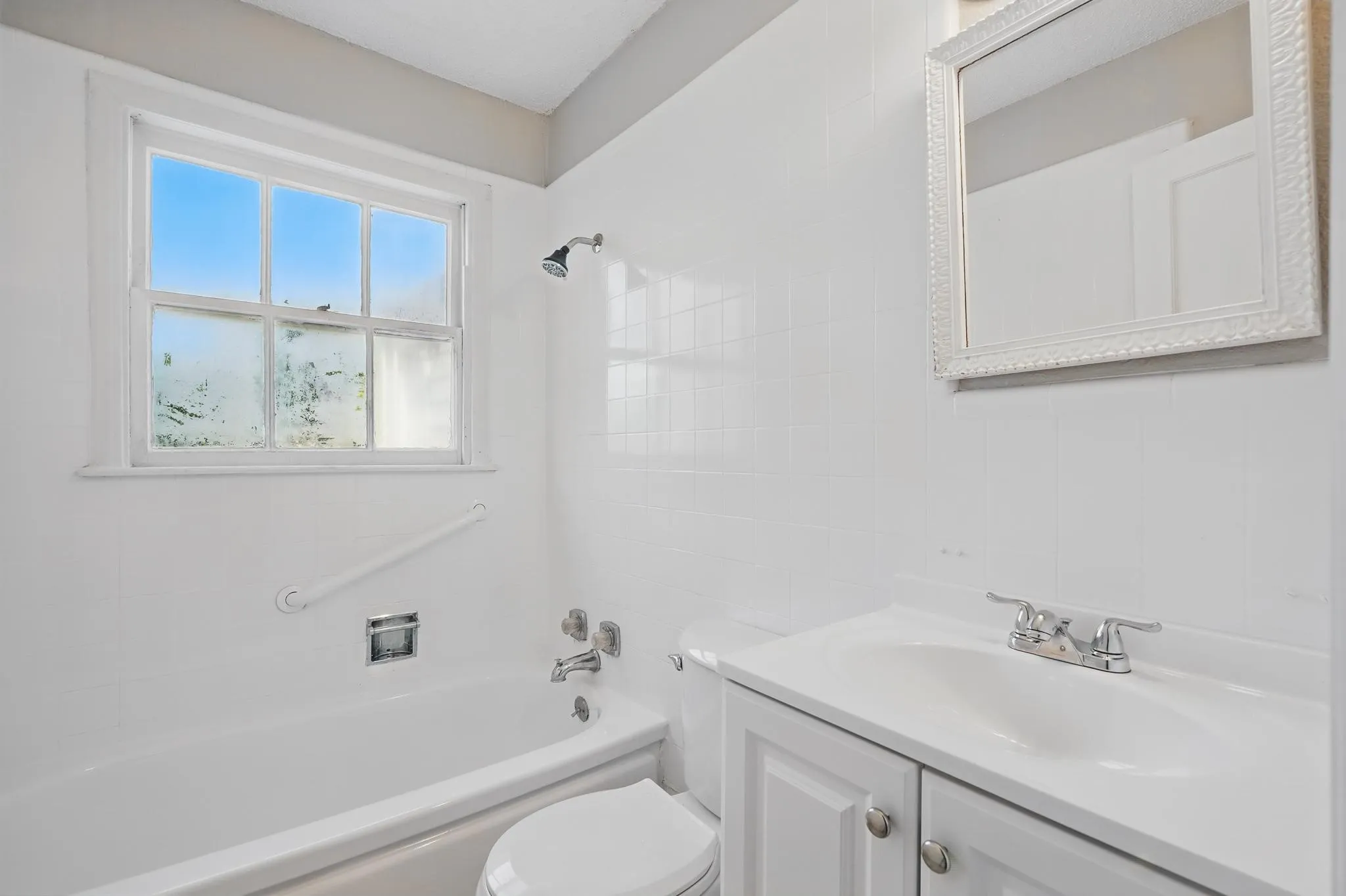 Single Family Residence For Rent in Taylor County , 1526 Green Street, Abilene, Texas 79603, 3 Bedroom, 1 Bathroom, 1 Garage spaces, 942 Sqft, built in 1950, mls#21392831, Real Estate Agent in Abilene, Homes For Rent in Taylor county, Homes For Rent in Abilene, Realtor in Abilene Texas, Real Estate Brokerage Independent Realty Texas, Luminita Cordes Realtor